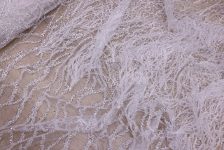 Broderie de lux tip dantela cu pene si margele cusute manual C22 - Alb.