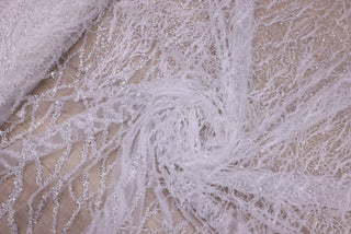 Broderie de lux tip dantela cu pene si margele cusute manual C22 - Alb.