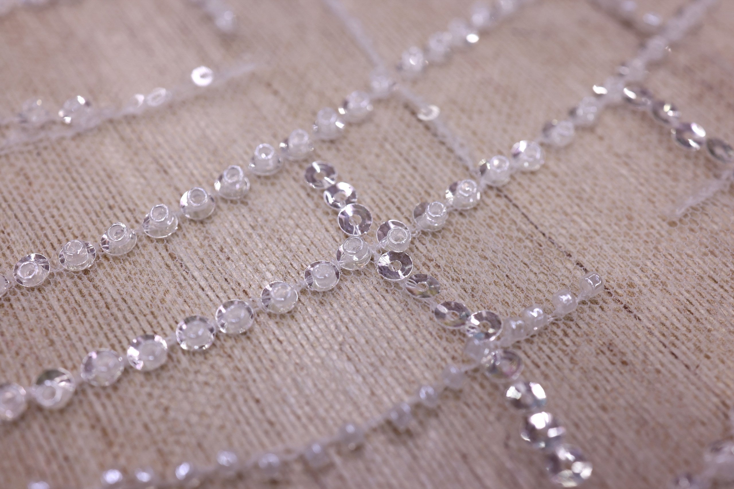 Broderie de lux tip dantela cu margele si paiete  C4 - Alb