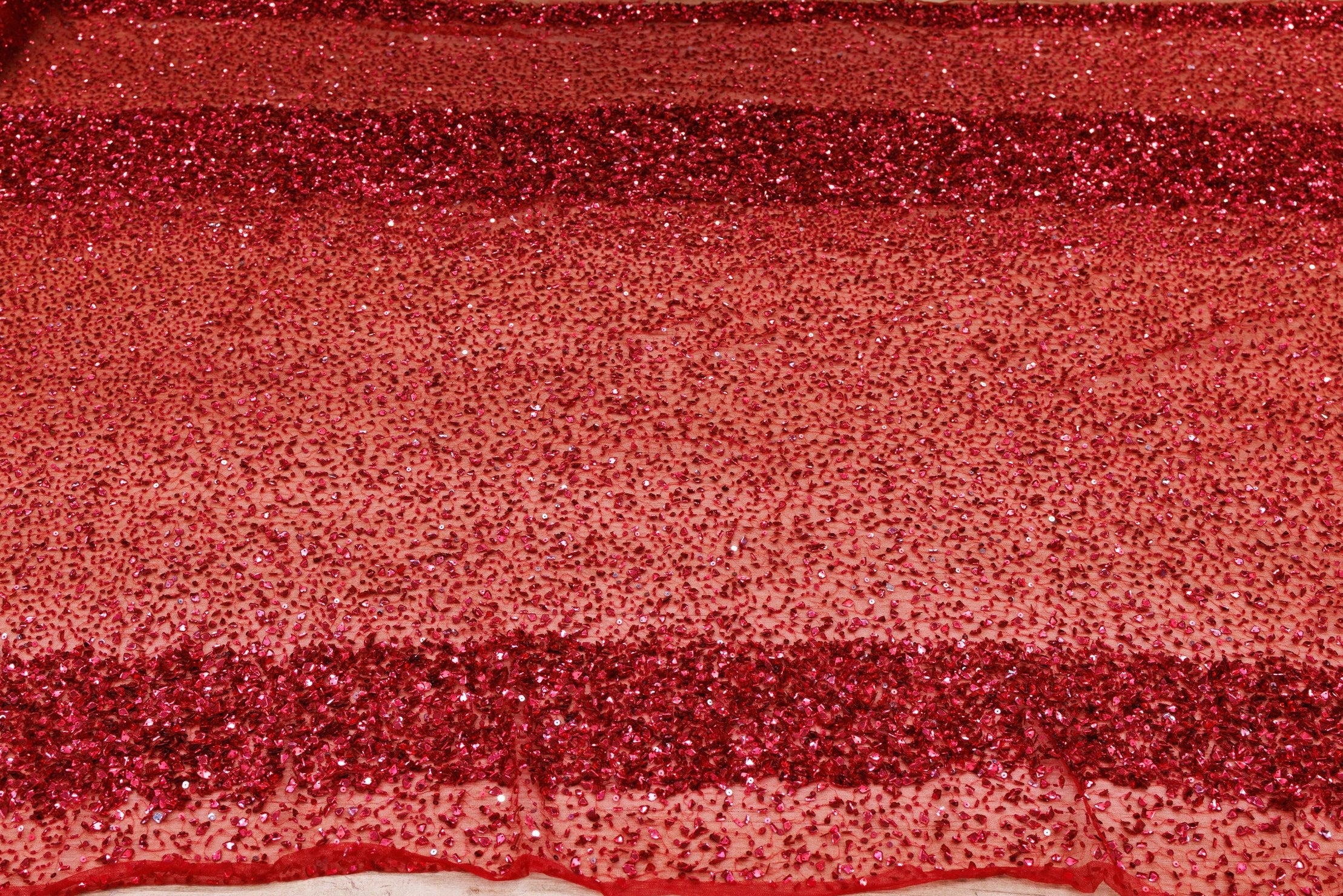 Broderie tip dantela cu perle/margele si paiete A68 - Rosu