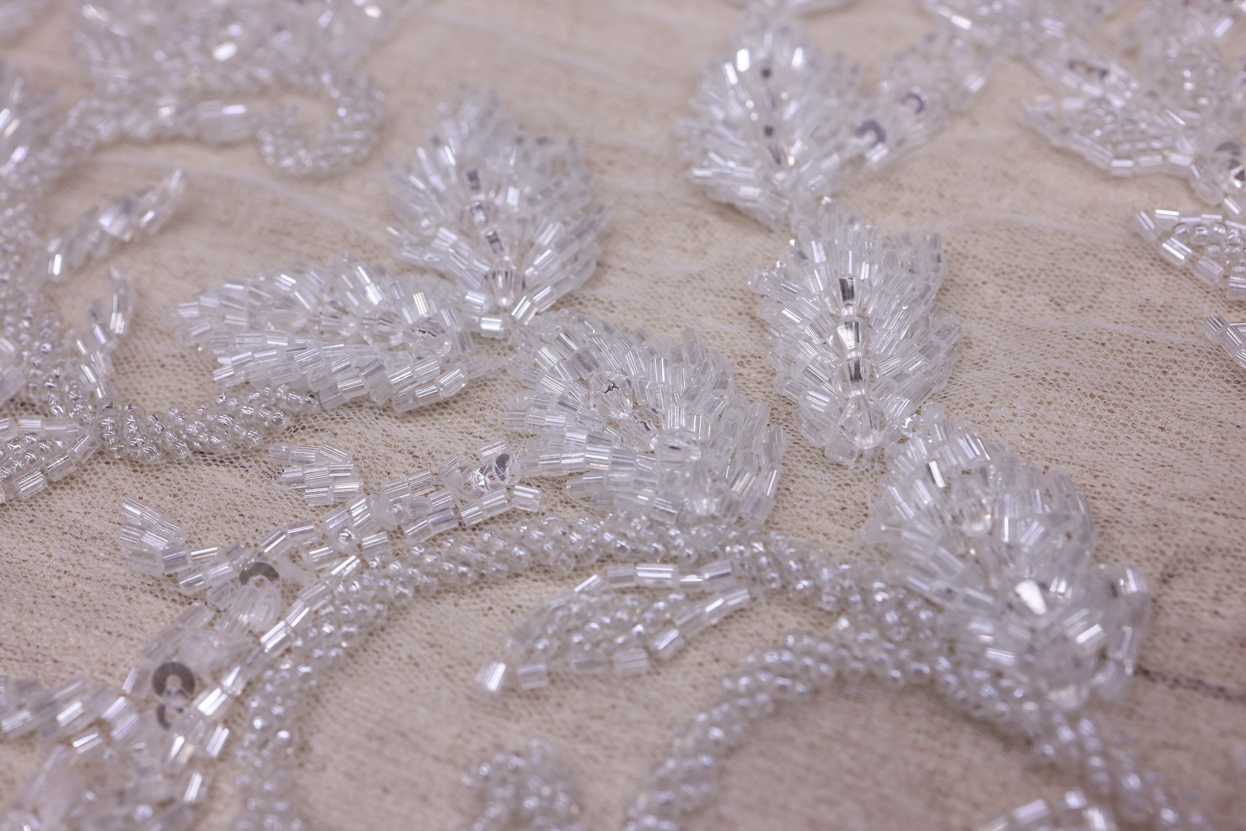 Broderie de lux tip dantela din margele   C24 - Argintiu