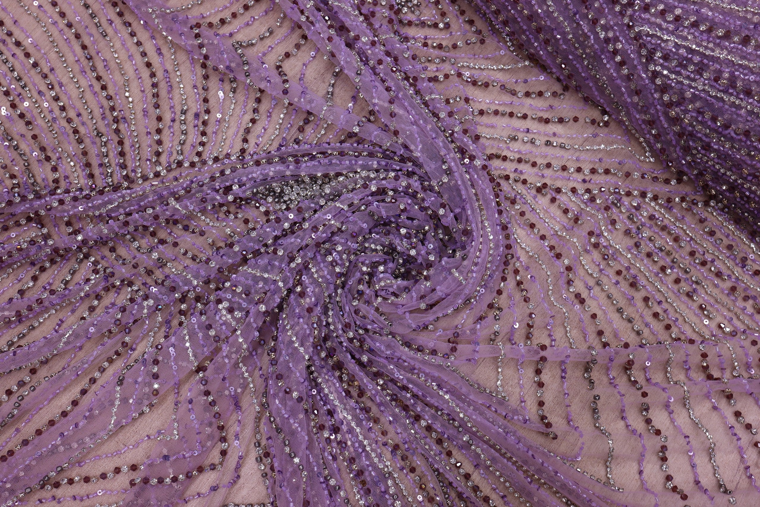 Broderie de lux tip dantela cu strasuri/pietre pretioase E61 - Mov
