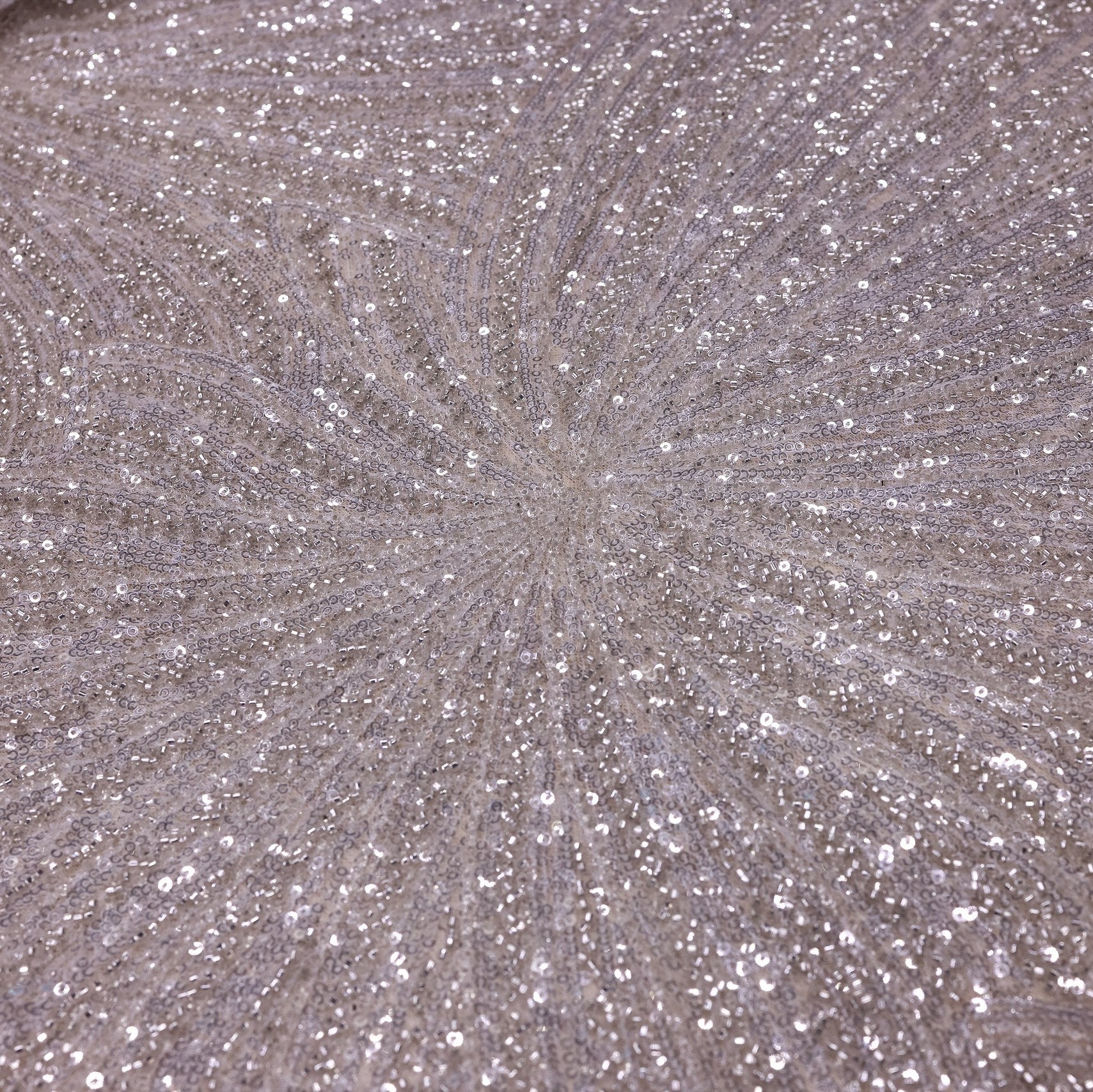 Broderie de lux tip dantela cu margele si paiete cusute manual  C31 - Argintiu