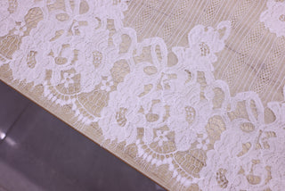 Dantela Chantilly Alb - 119