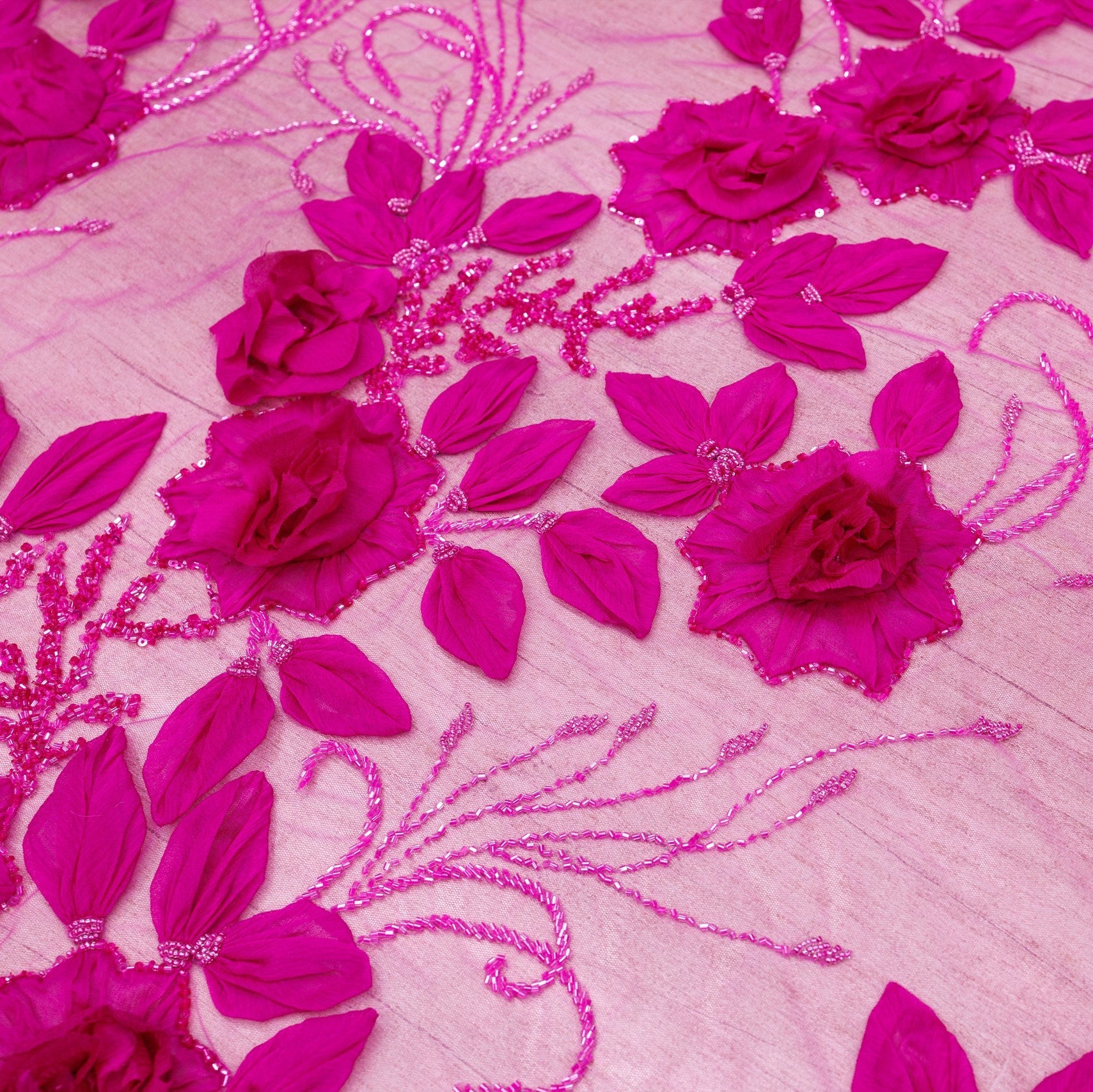 Broderie premium D44 Roz Fucsia la metru