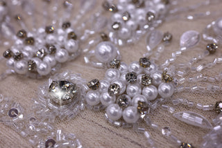 Broderie de lux tip dantela cu cristale, perle, margele si perle  C33 - Argintiu