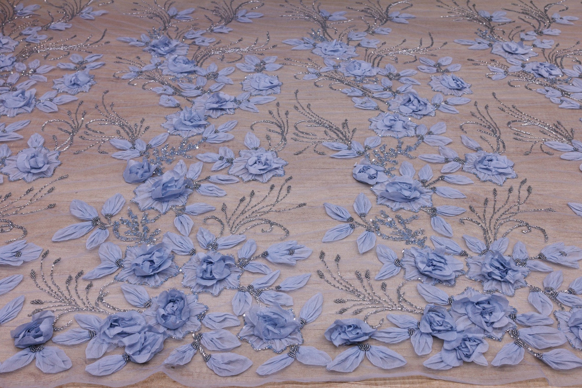 Broderie de lux tip dantela lucrata manual cu flori 3D D44 - Bleu