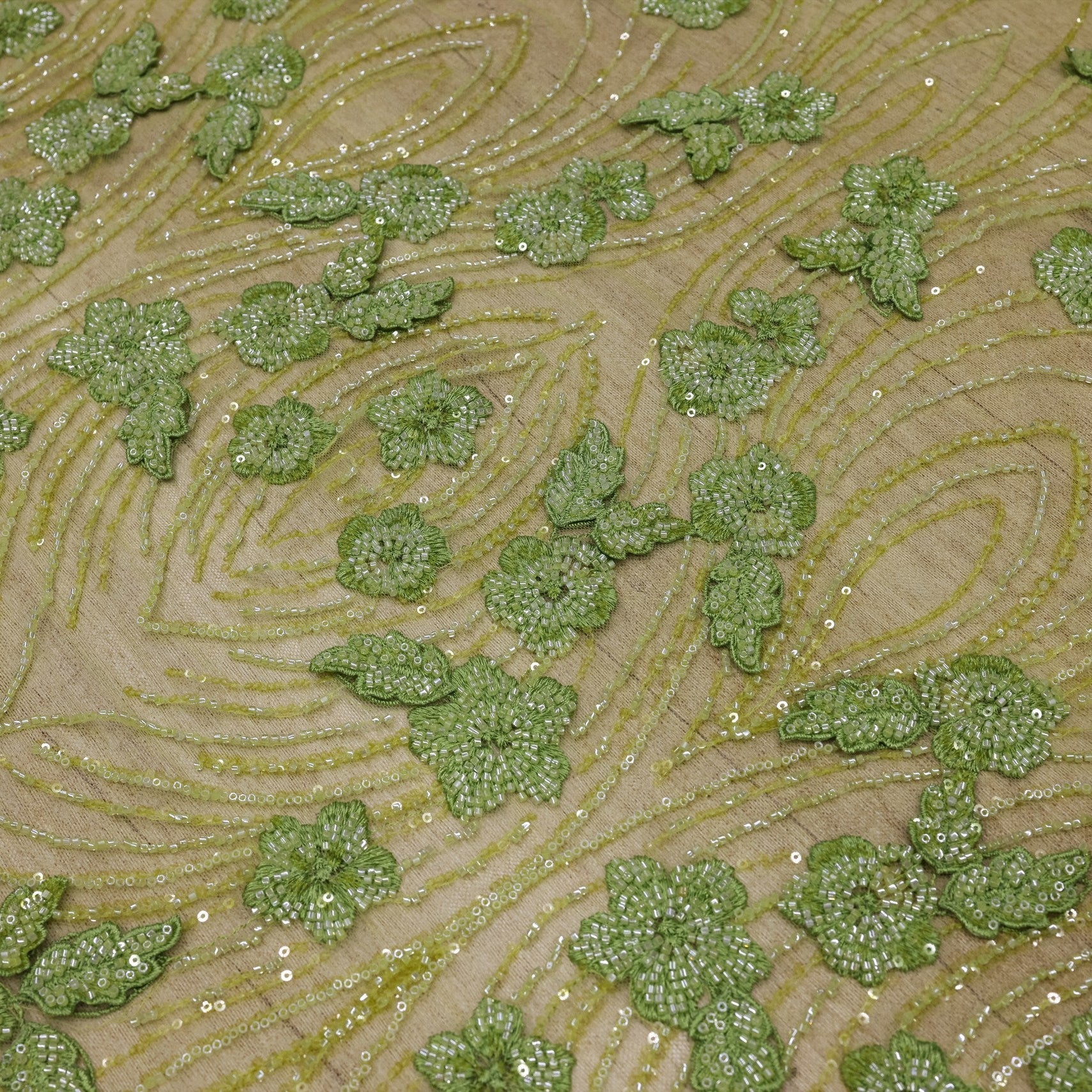 Broderie de lux A90 Verde Lime la metru