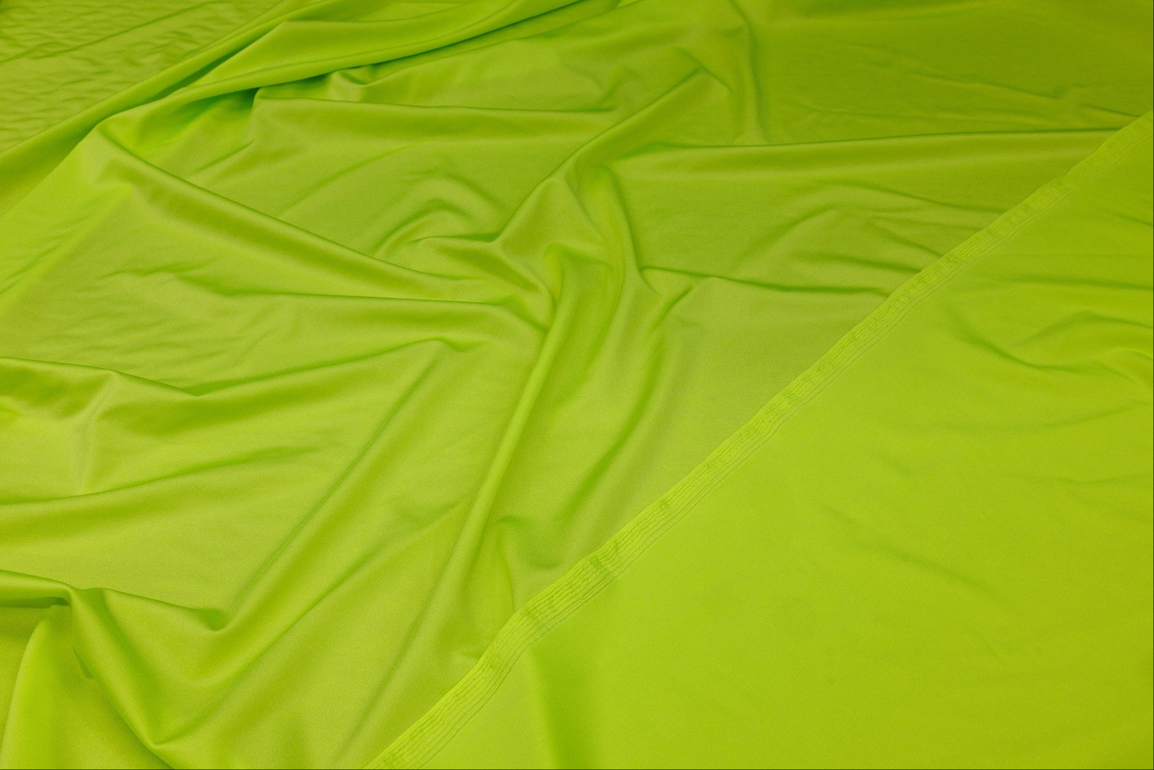 Lycra Plină Lucioasă - Verde Neon