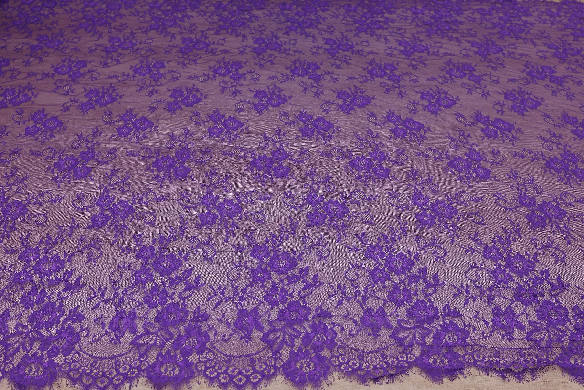 Dantela Chantilly Mov - 657-4