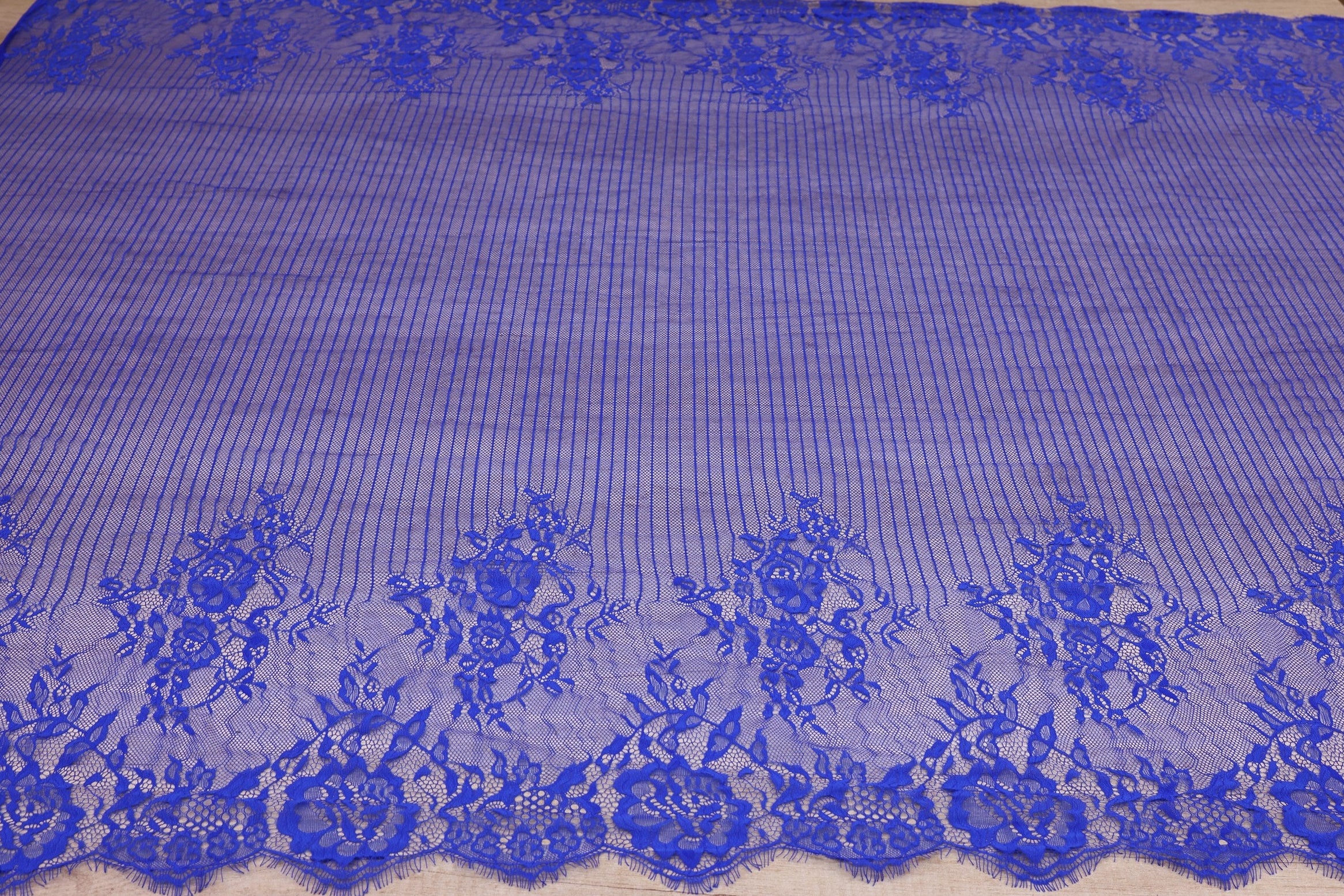 Dantela Chantilly Albastru - 113
