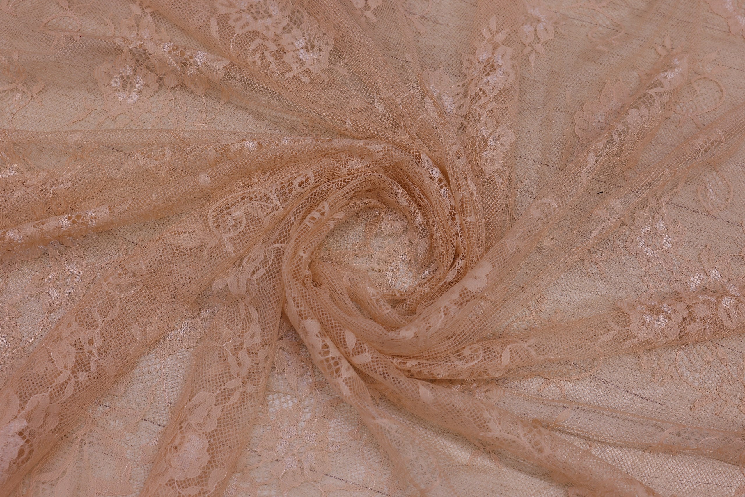 Dantela Chantilly Bej Inchis - 657-4