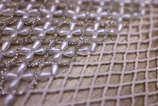 Broderie de lux tip plasa cu perle si pietre pretioase C35 - Alb