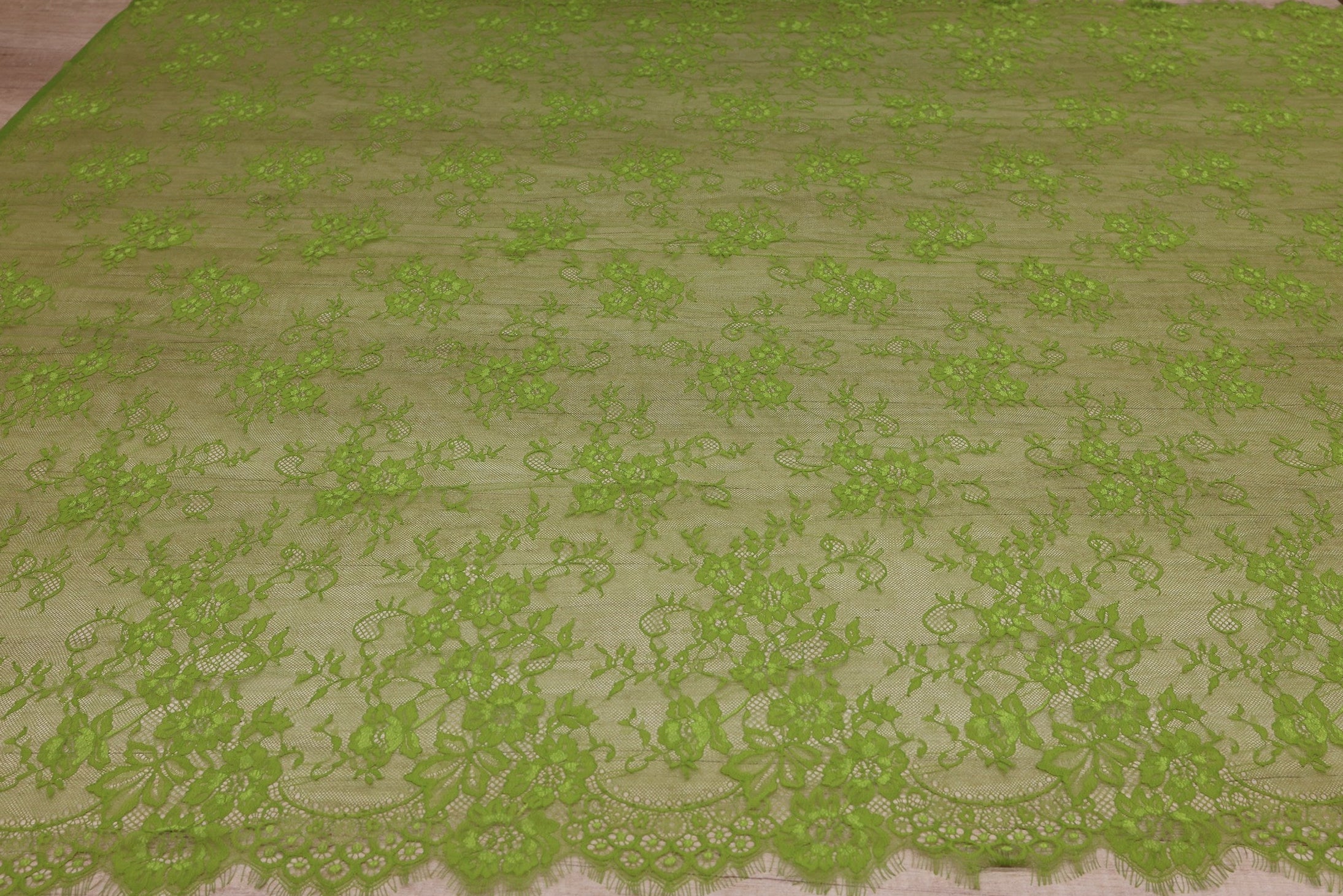 Dantela Chantilly Verde - 112-657-1 A