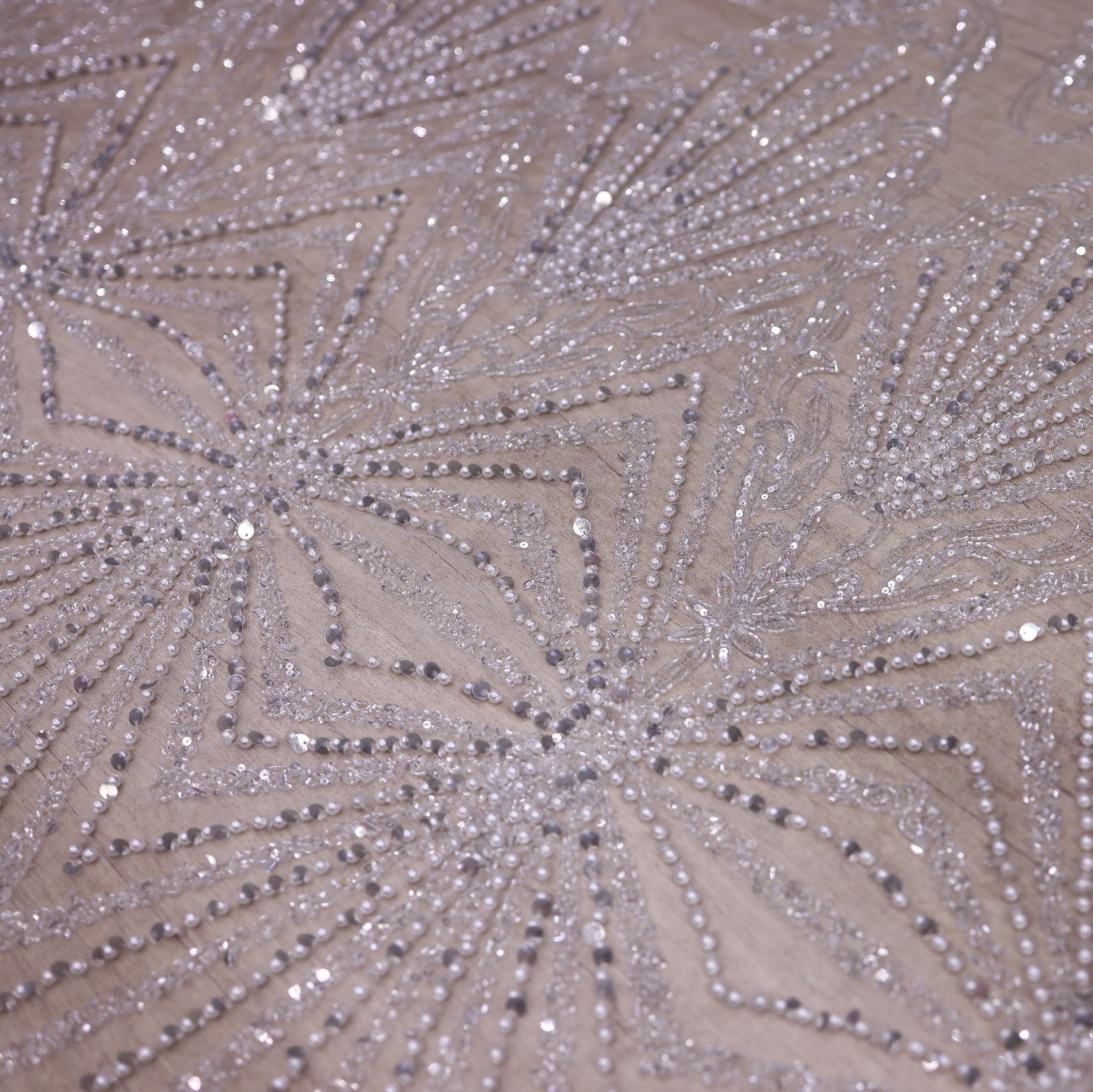Broderie de lux tip dantela cu perle, margele si paiete  C38 - Alb