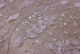 Broderie de lux tip dantela cu flori 3D, perle, maregele si paiete   C40 - Alb