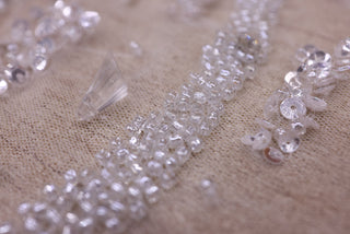 Broderie de lux tip dantela cu pene, margele si paiete C41 - Alb