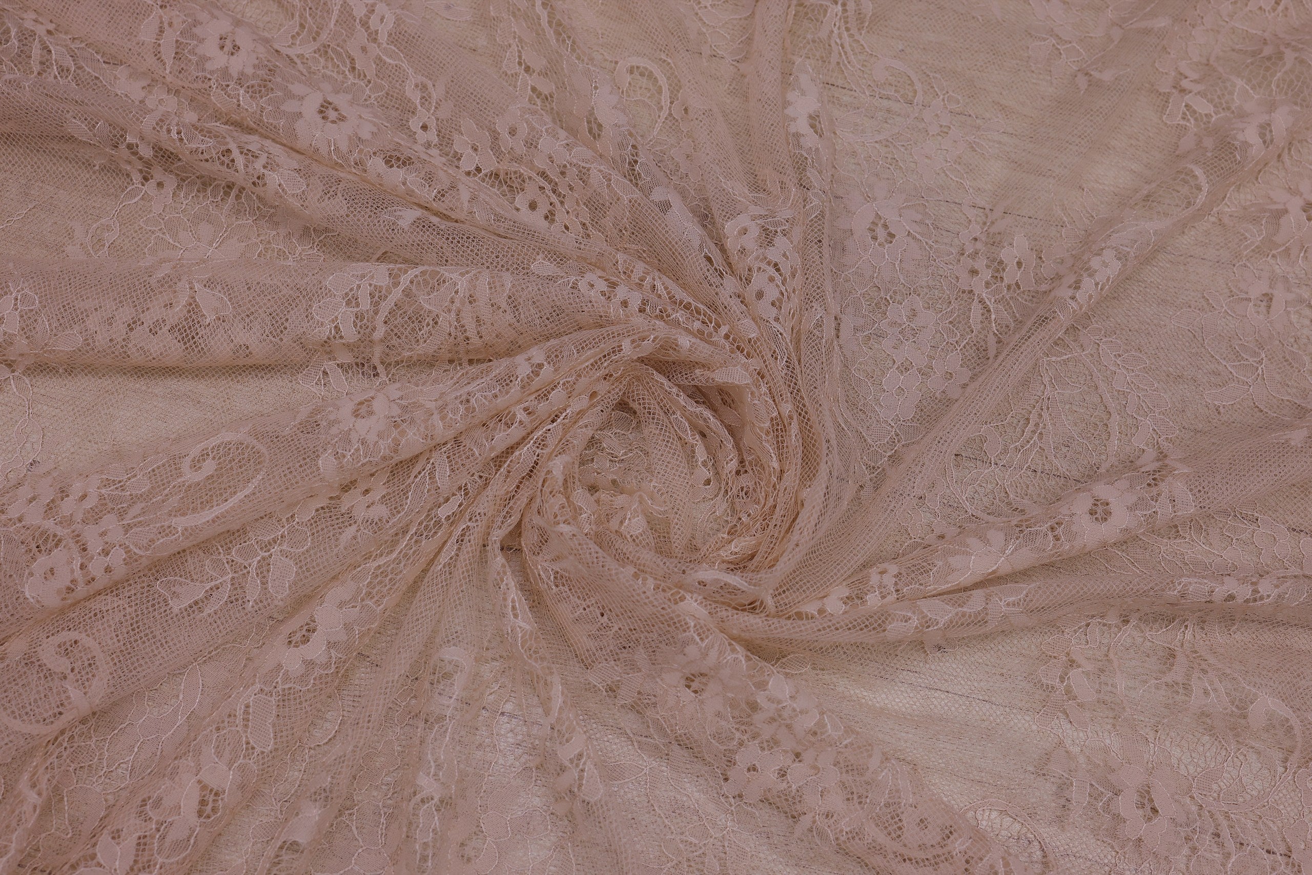 Dantela Chantilly Bej - 657-3