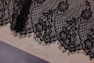 Dantela Chantilly Negru - 117