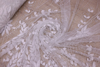 Broderie de lux tip dantela cu flori 3D, margele si paiete C49 - Alb.