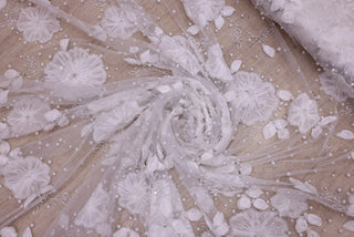 Broderie de lux tip dantela cu flori 3D, cristale si perle  cusute manual   C52 - Alb.