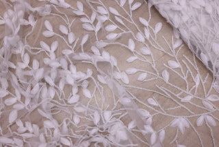 Broderie de lux tip dantela cu aplicatii 3D si perle cusute manual C53 - Alb.