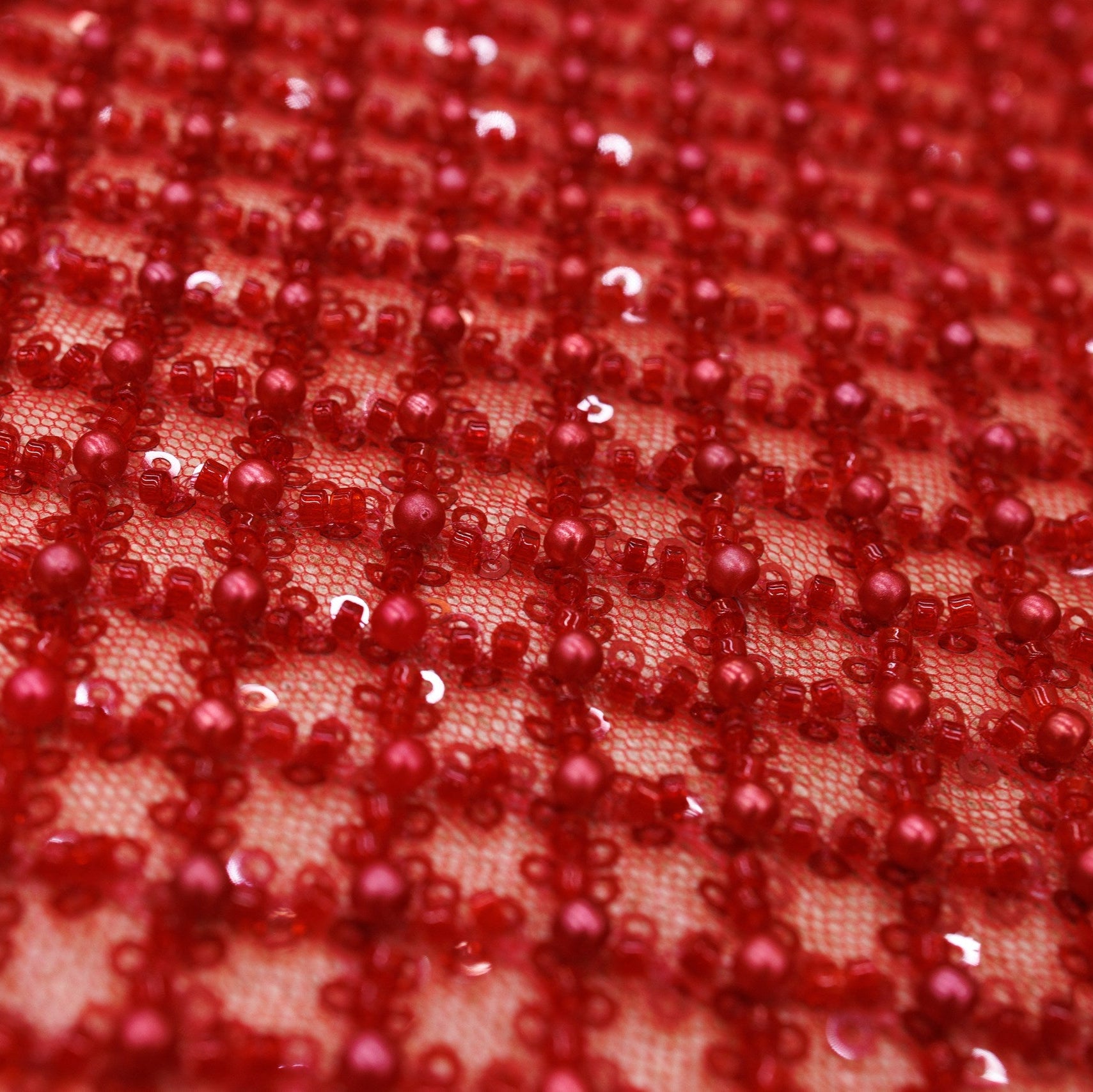 Broderie M4 Rosu la metru