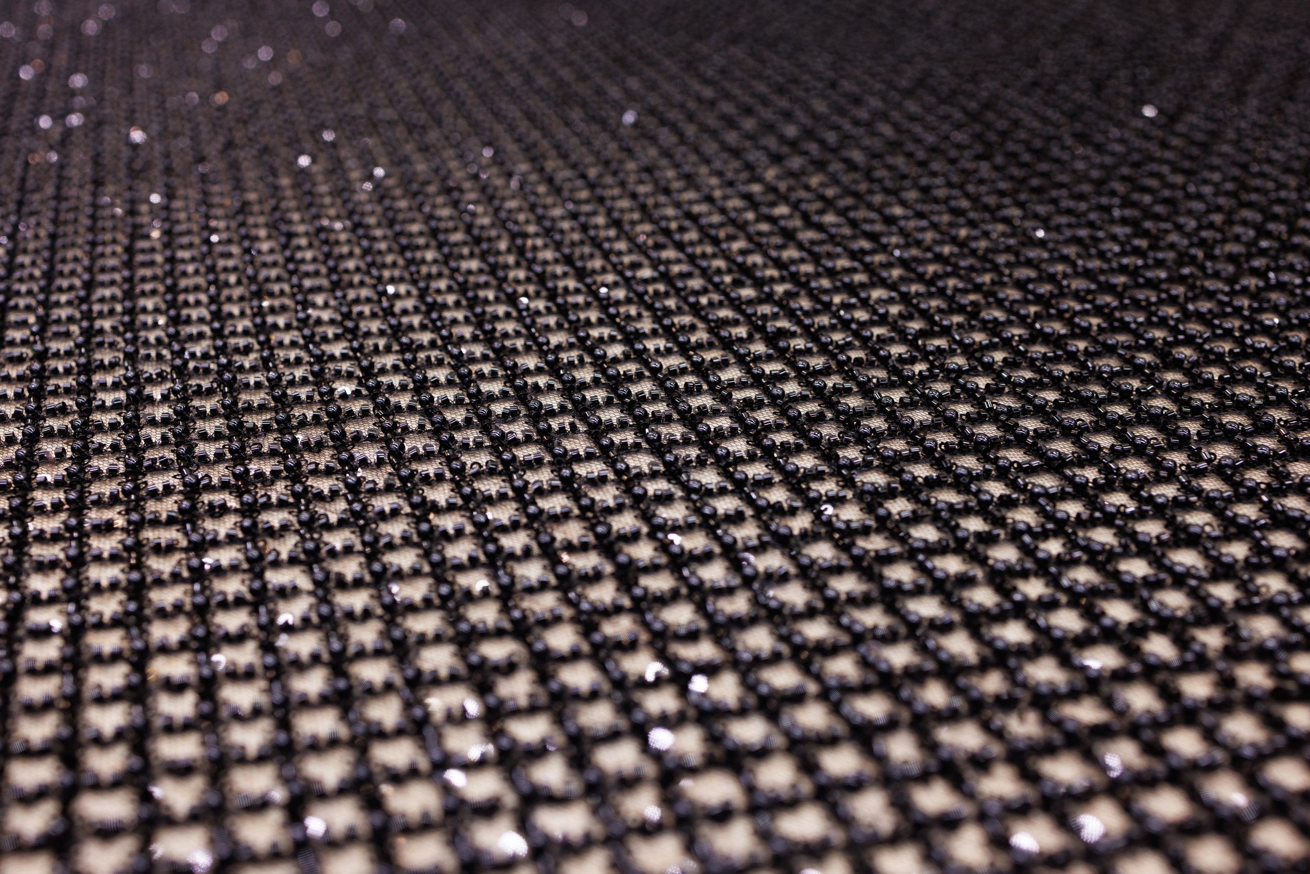 Broderie tip dantela cu perle/margele si paiete - Negru M4