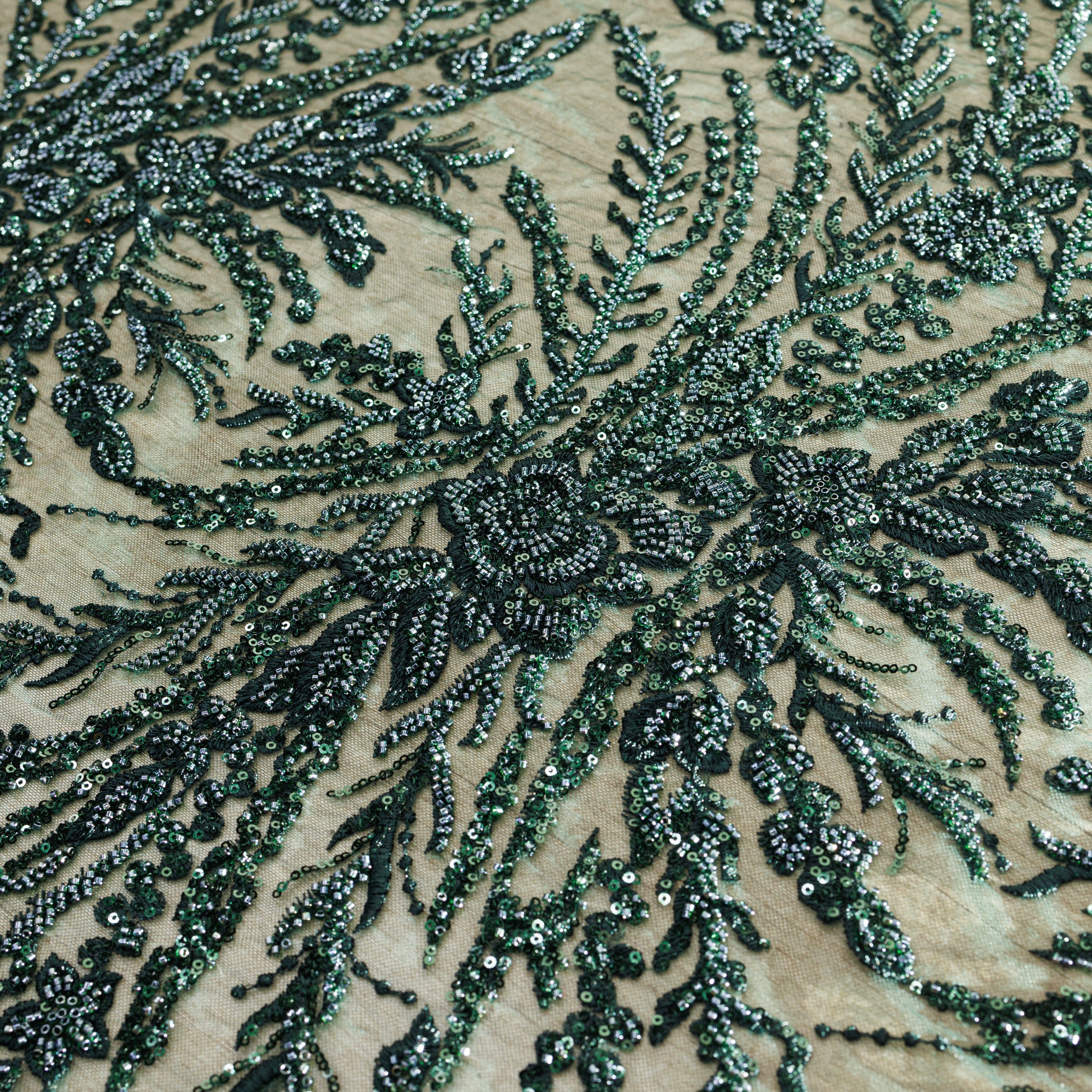 Broderie tip dantela cu margele si paiete A79 - Verde
