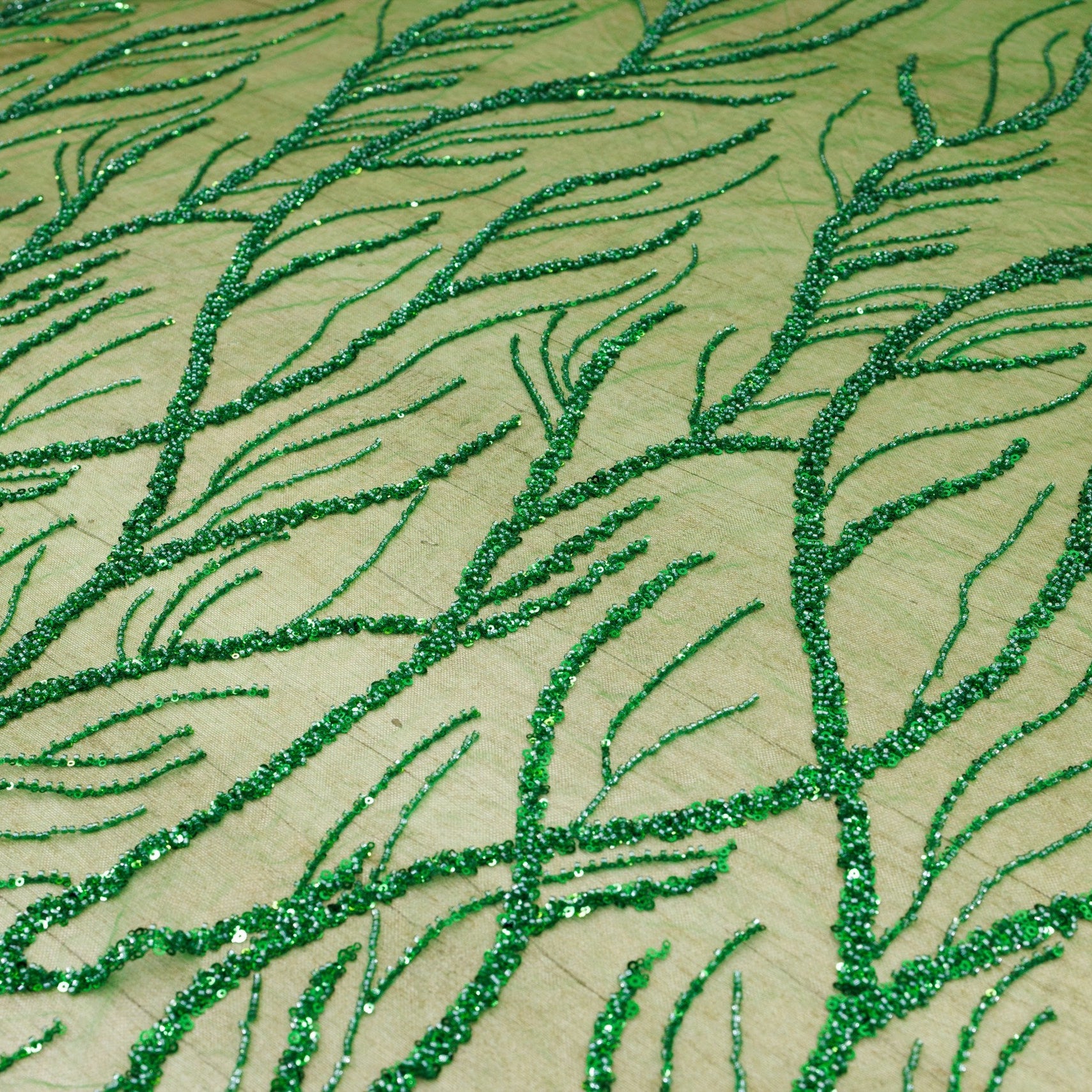 Broderie tip dantela cu perle/margele si paiete - Verde M9
