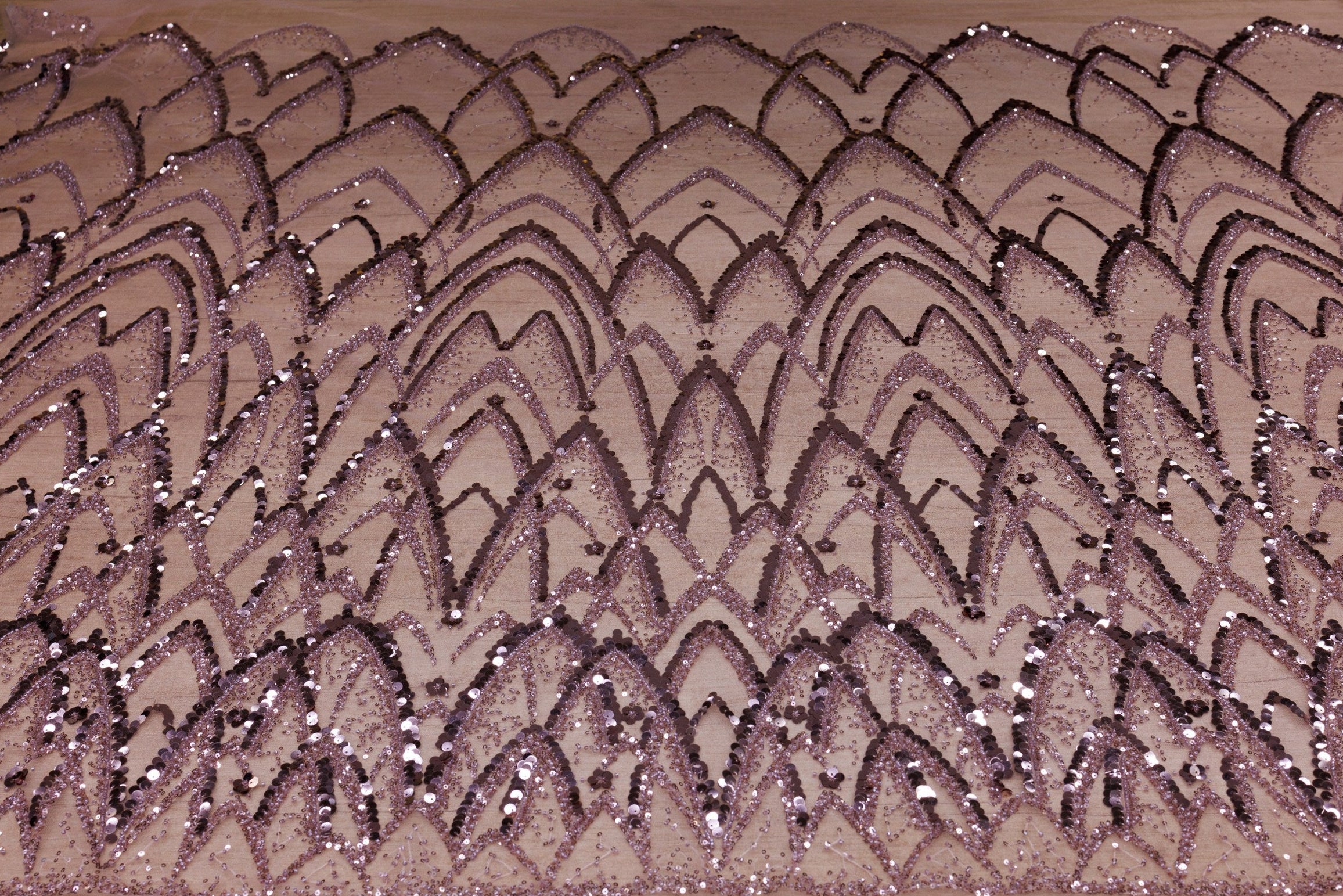 Broderie tip dantela cu perle/margele si paiete A31 - Roz