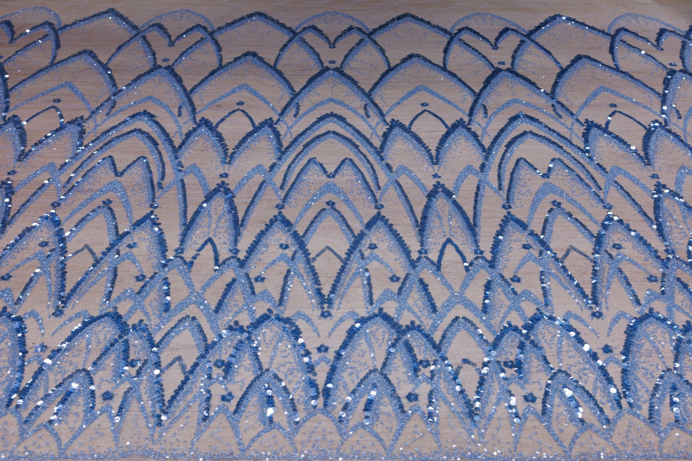Broderie tip dantela cu perle/margele si paiete A31 - Bleu.