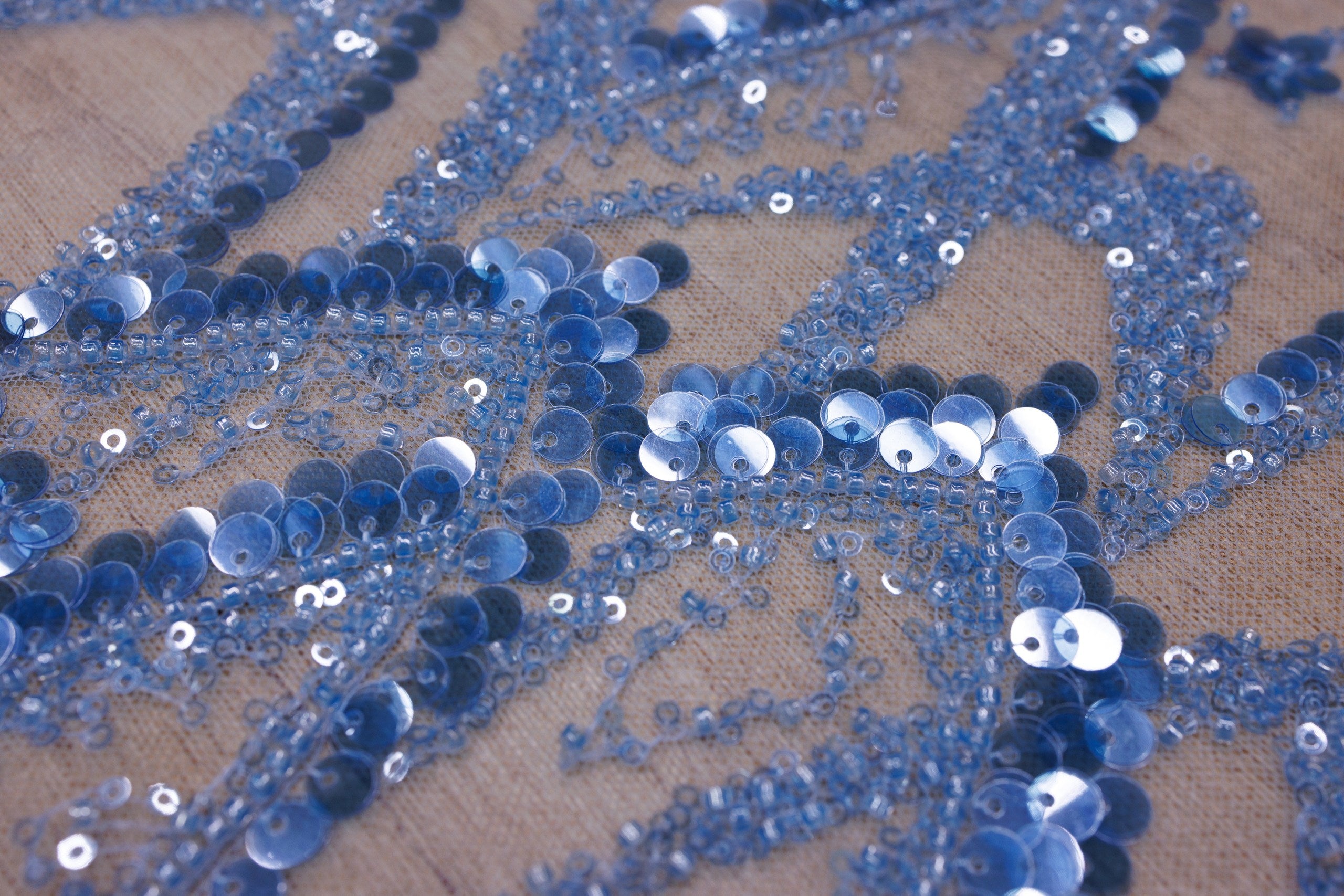 Broderie tip dantela cu perle/margele si paiete A31 - Bleu.