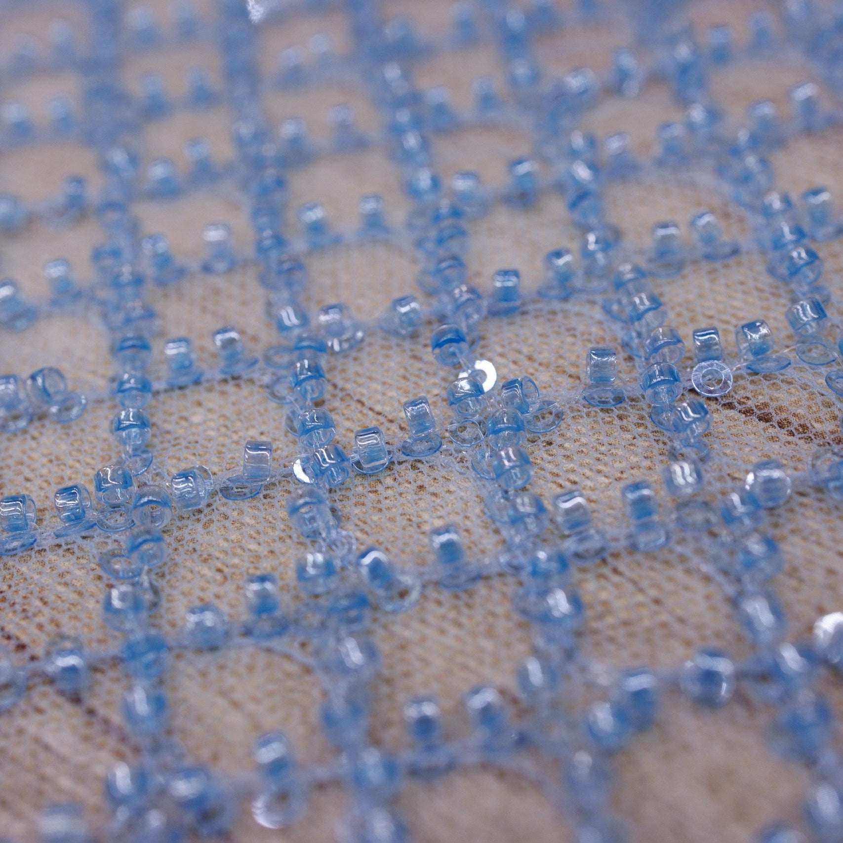 Broderie A34 Bleu la metru