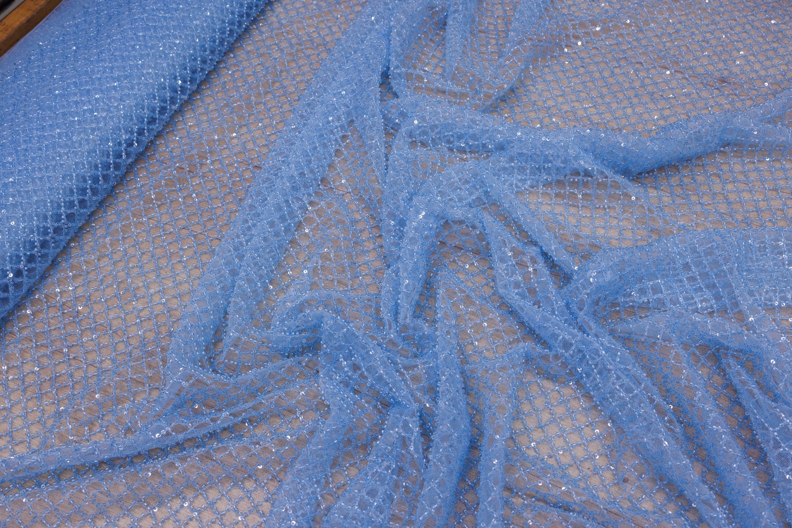 Broderie tip dantela cu margele si paiete A34 - Bleu.