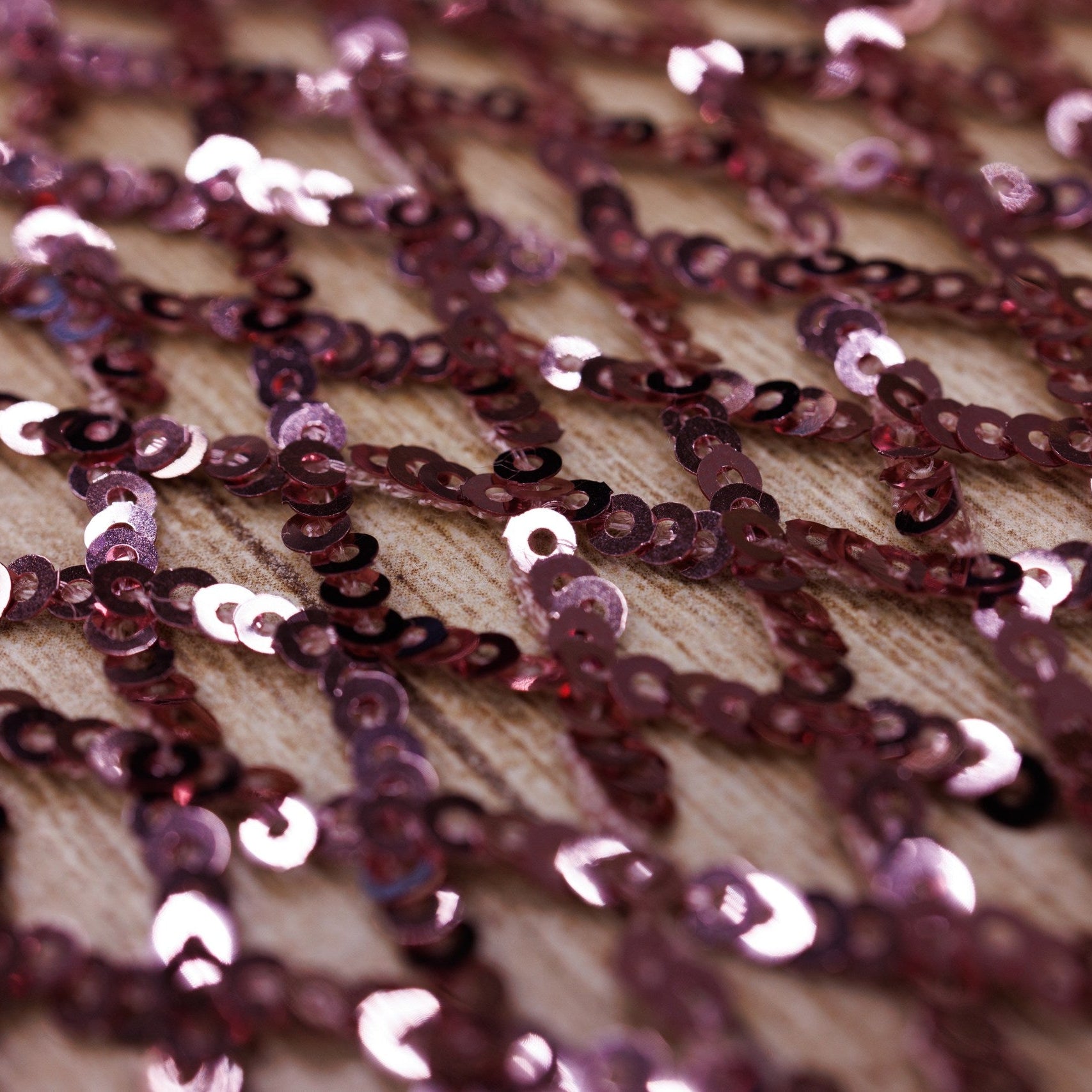 Broderie I8 Roz la metru