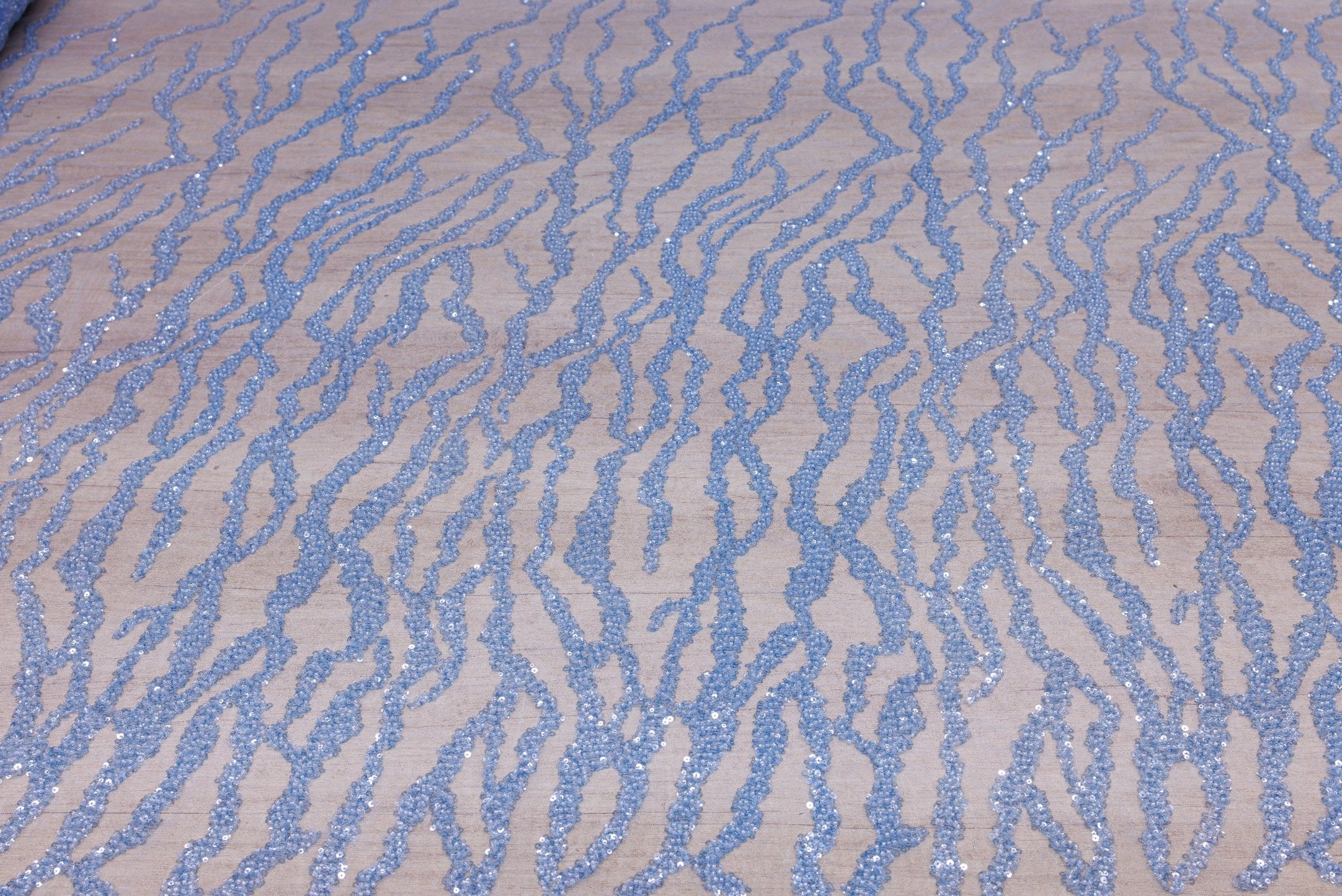 Broderie tip dantela cu perle/margele si paiete M81 - Bleu