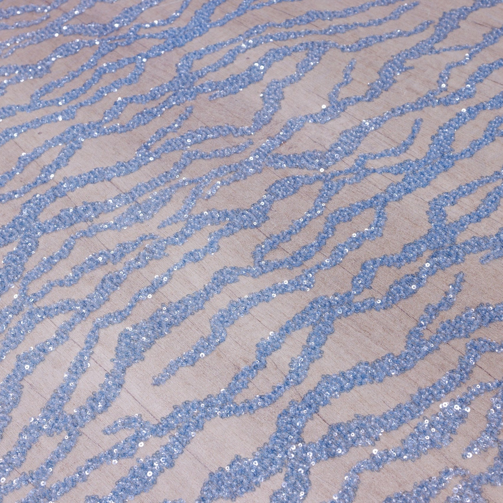 Broderie M81 Bleu la metru
