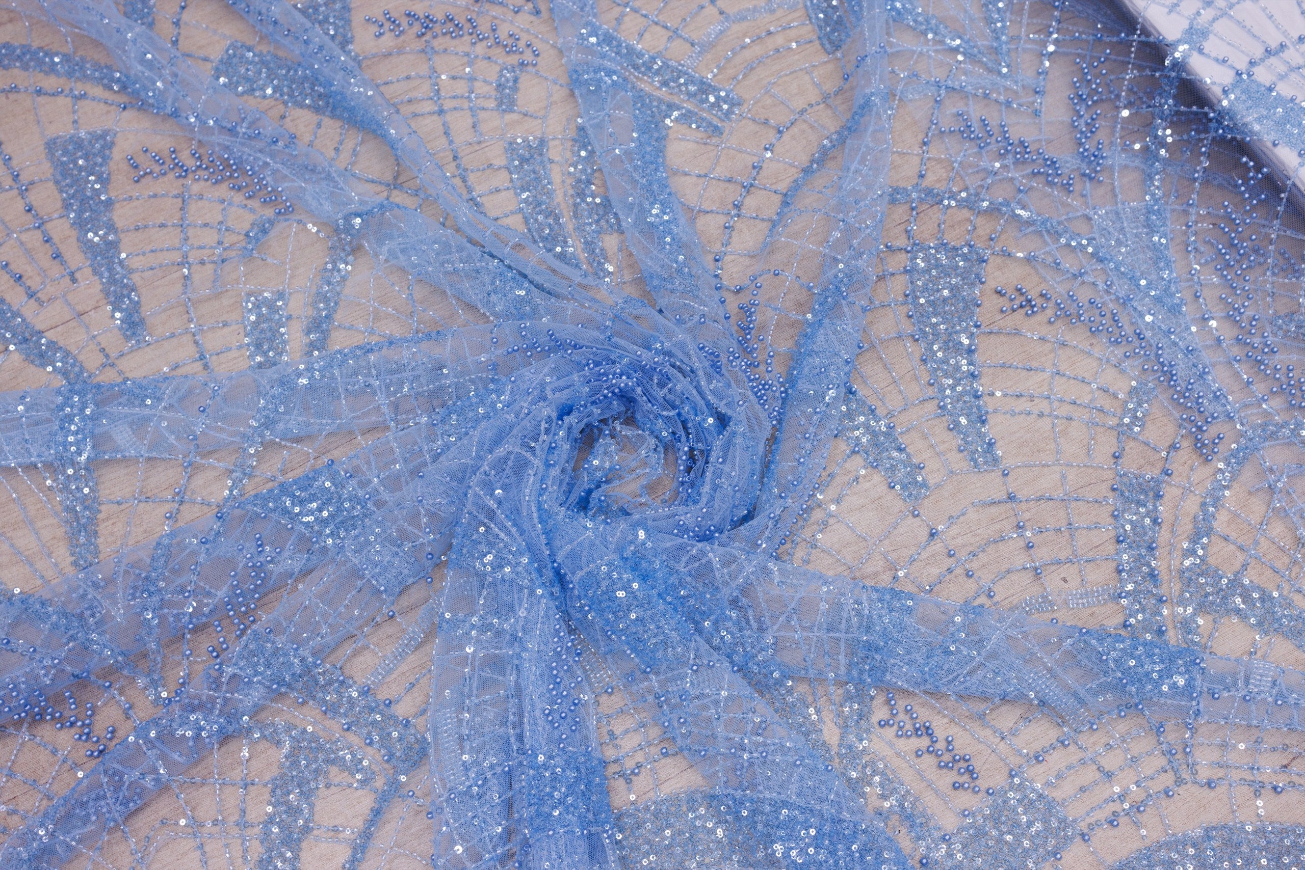 Broderie tip dantela cu perle/margele si paiete A17 - Bleu