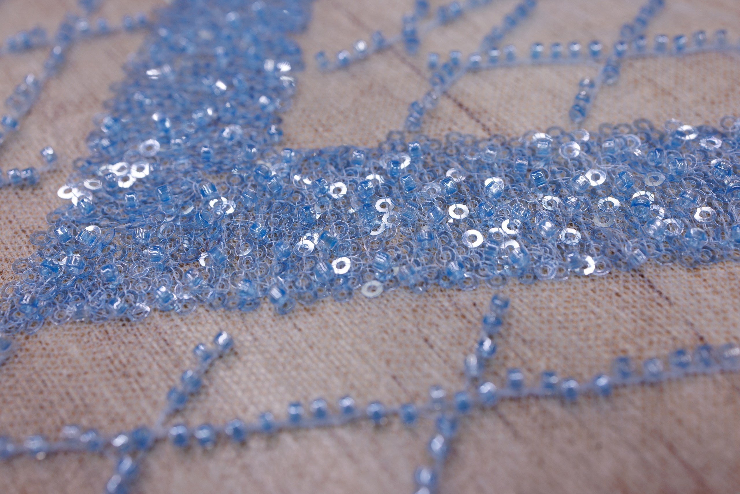 Broderie tip dantela cu perle/margele si paiete A83 - Bleu