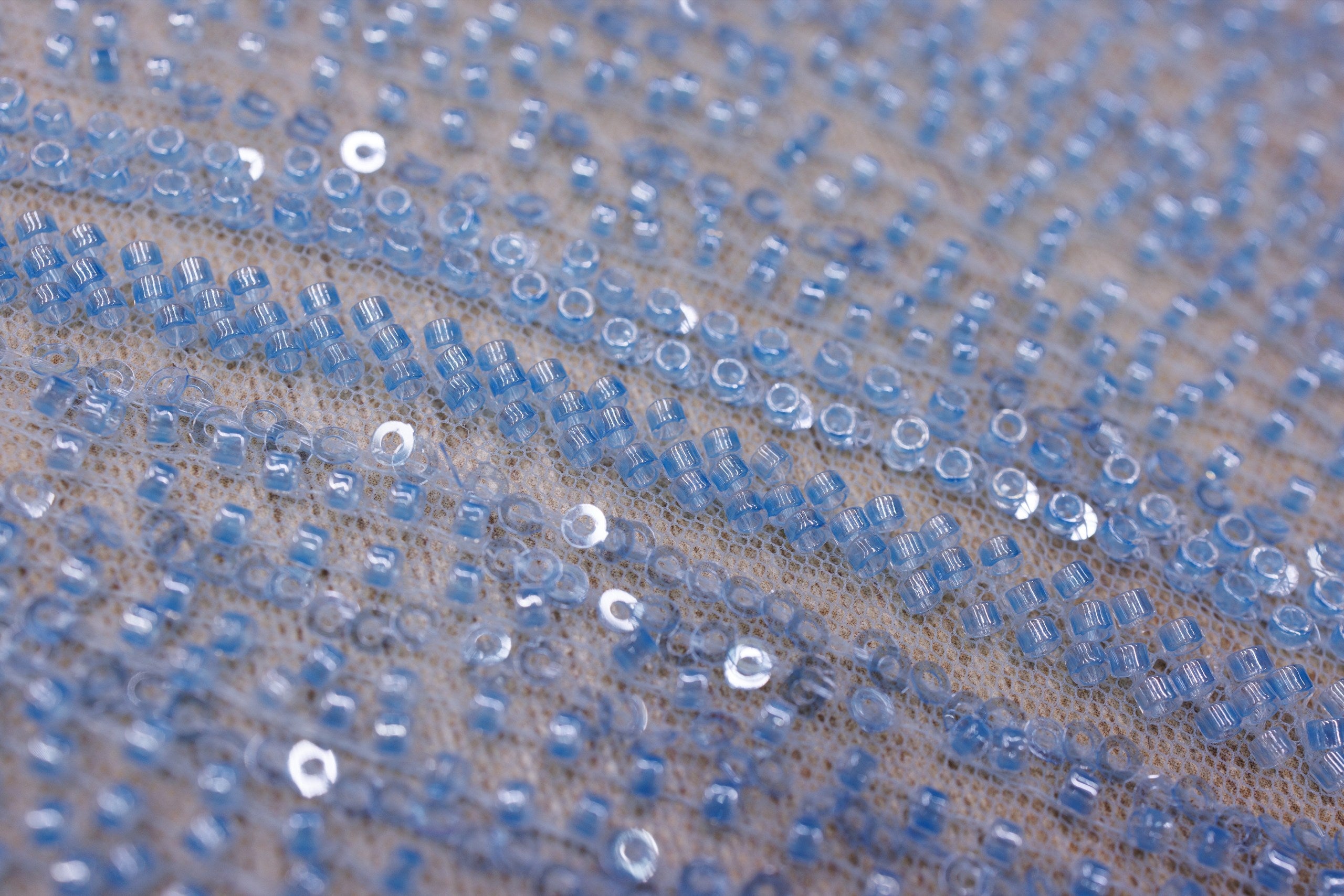 Broderie tip dantela cu perle/margele si paiete A63 - Bleu.