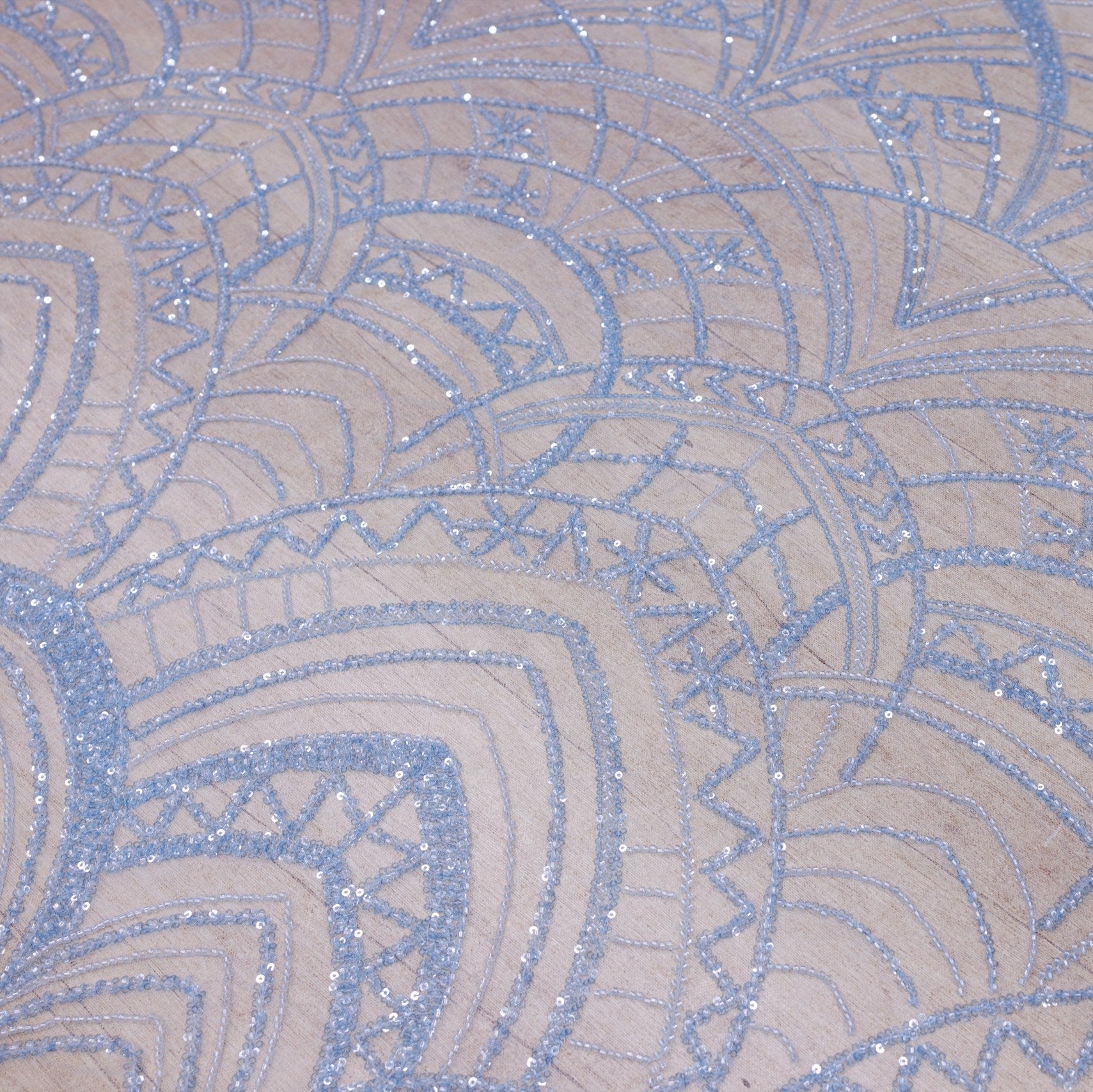 Broderie A32 Bleu la metru