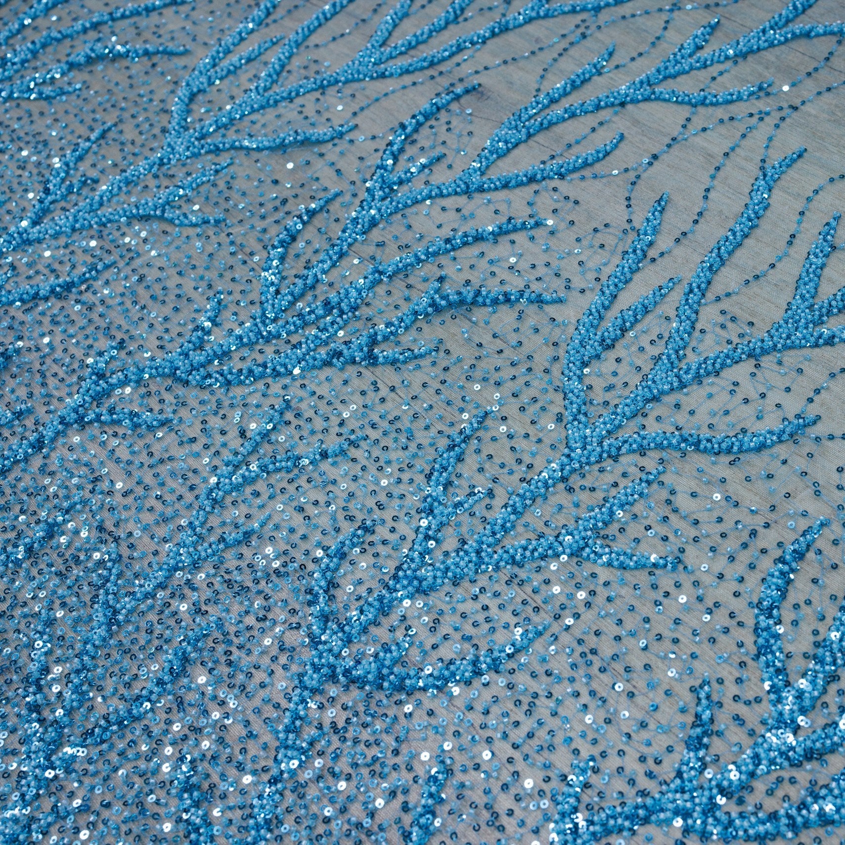 Broderie A69 Bleu la metru