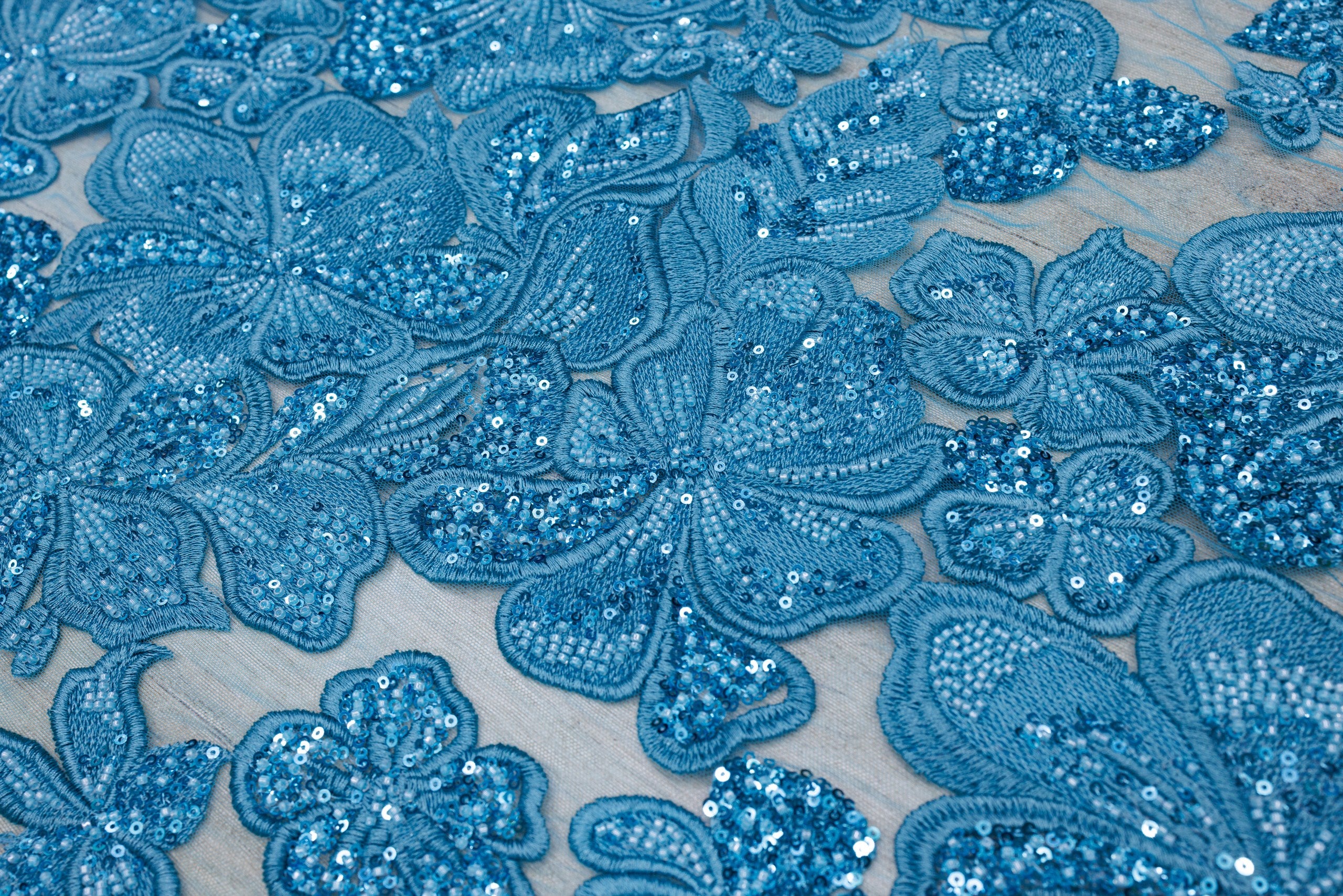 Broderie tip dantela cu perle/margele si paiete A85 - Bleu
