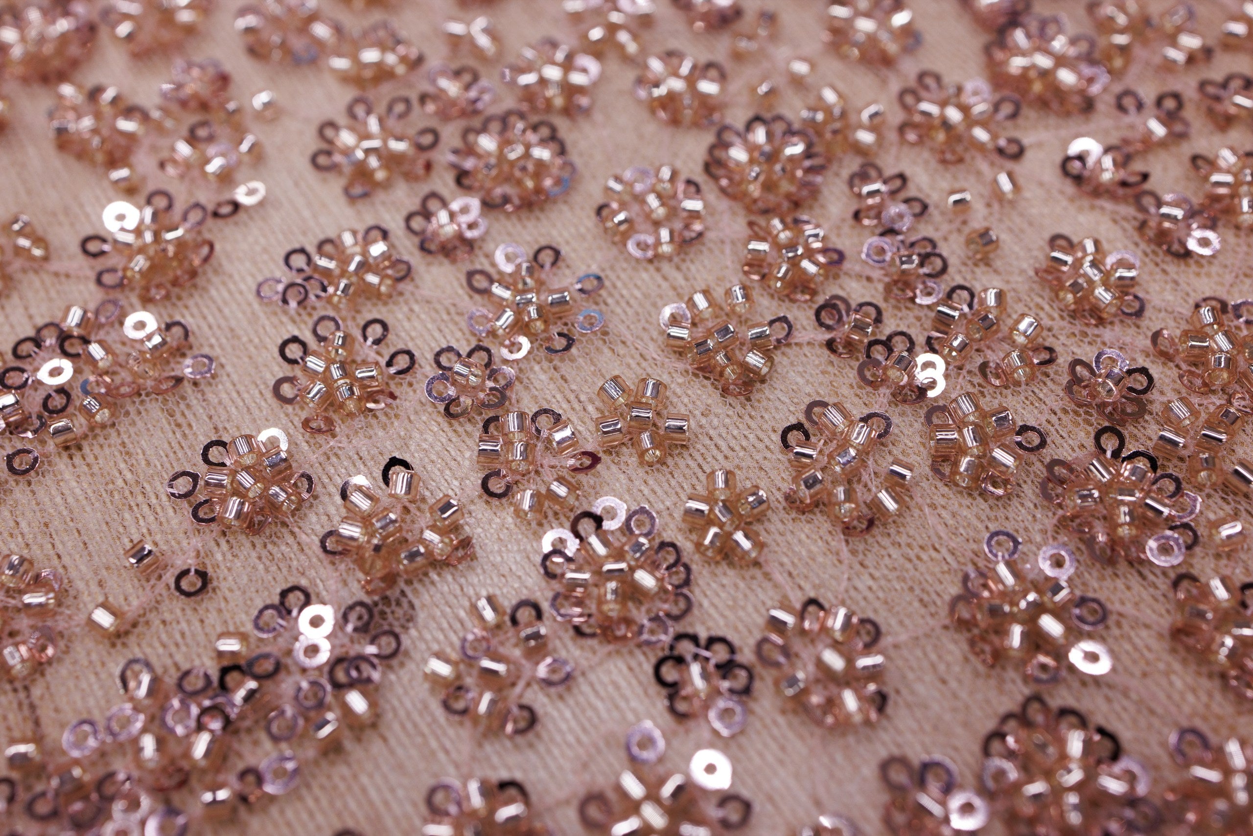 Broderie tip dantela cu perle/margele si paiete A99 - Roz