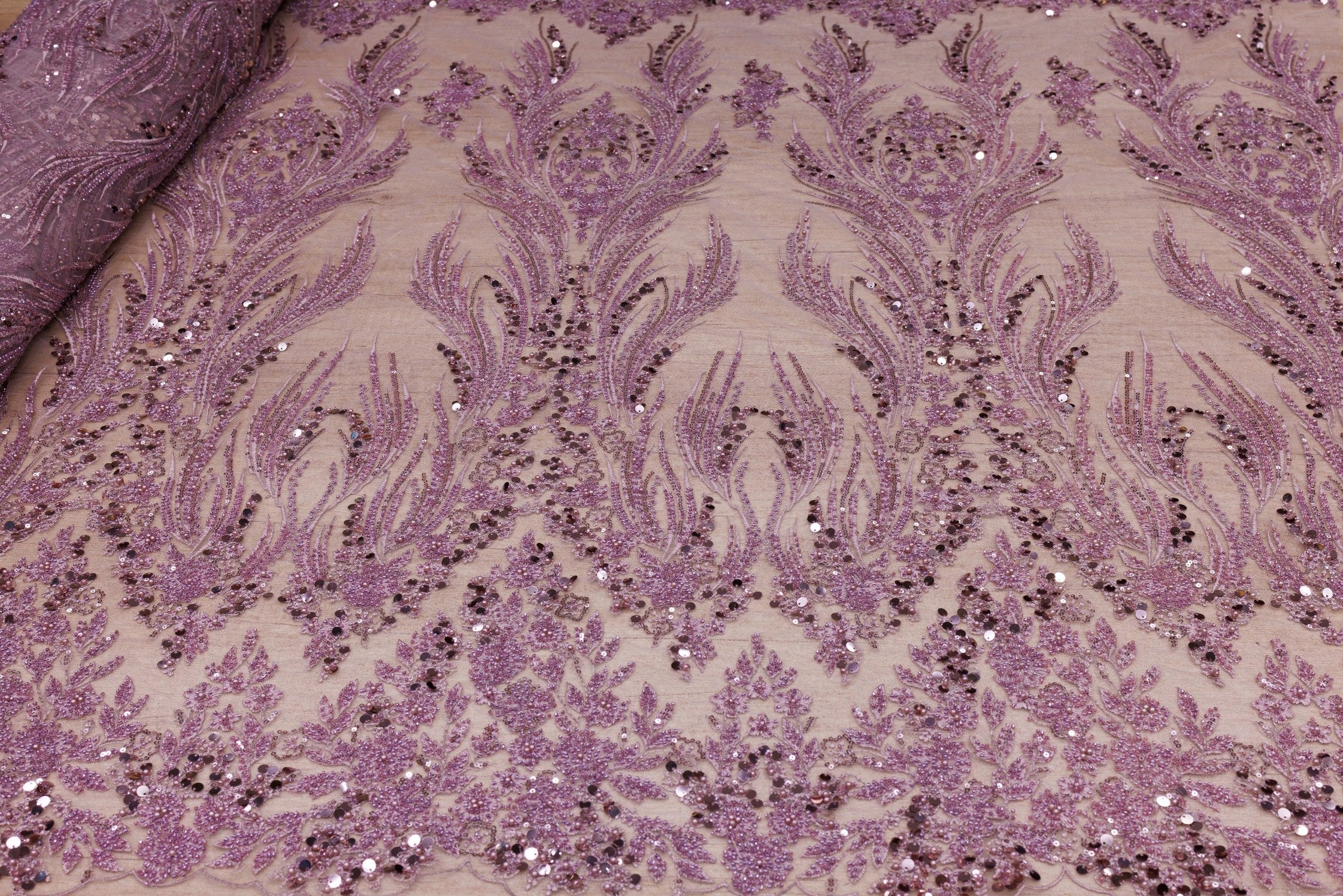 Broderie tip dantela cu perle/margele si paiete B1 - Mov