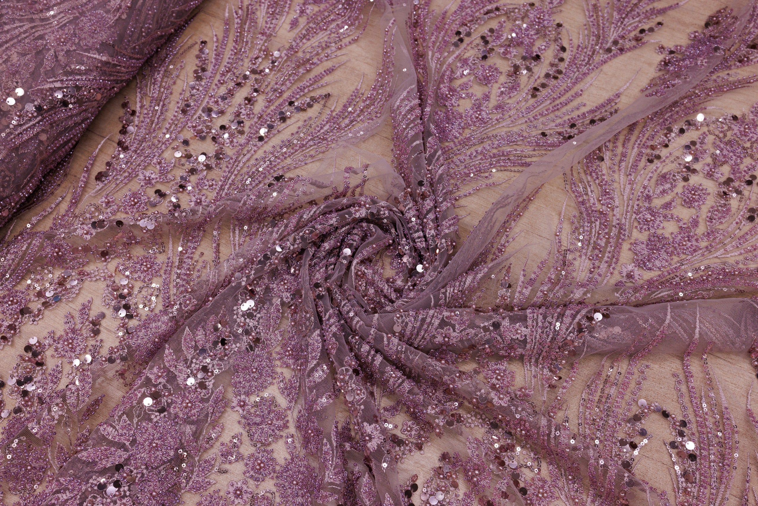 Broderie tip dantela cu perle/margele si paiete B1 - Mov