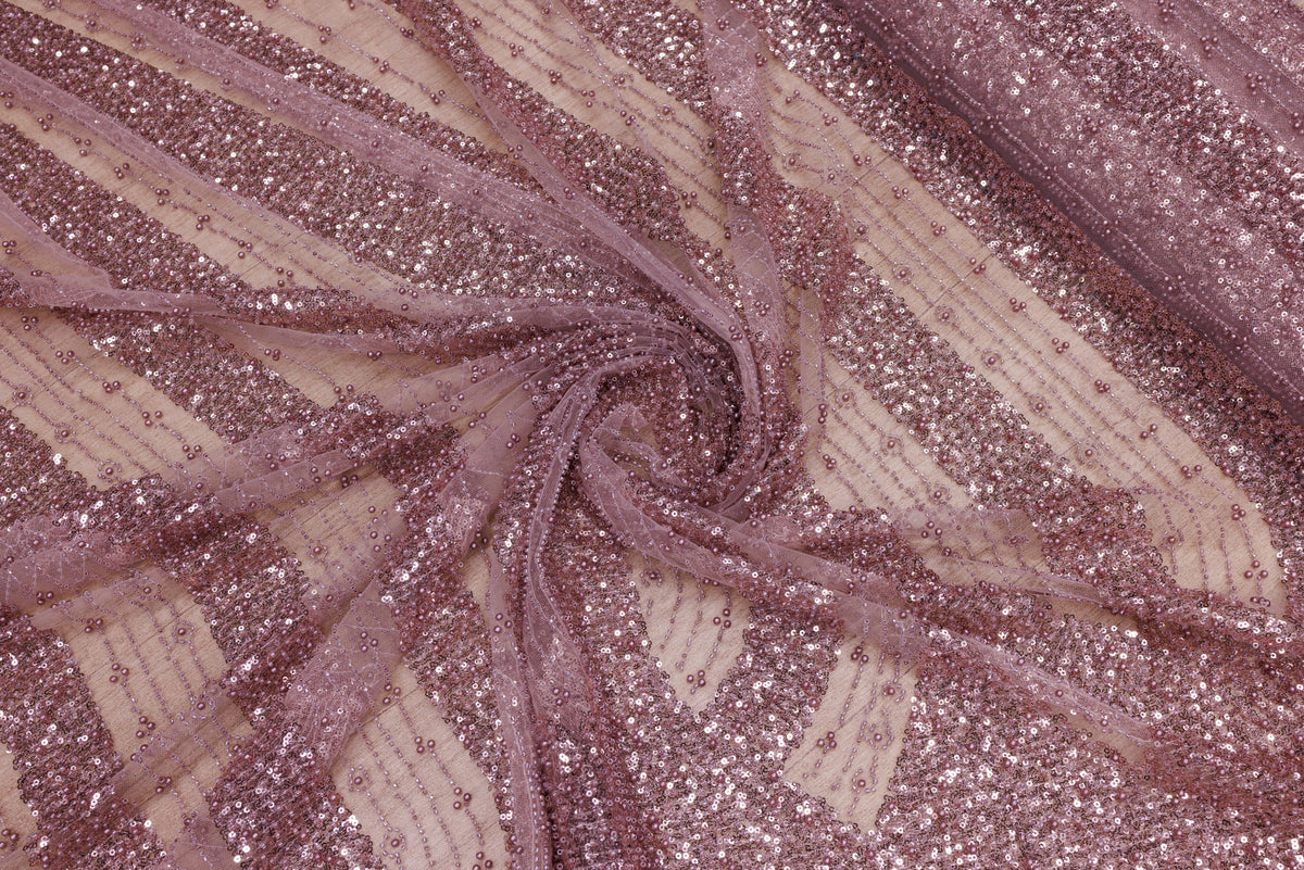 Broderie tip dantela cu margele si paiete A70 - Roz