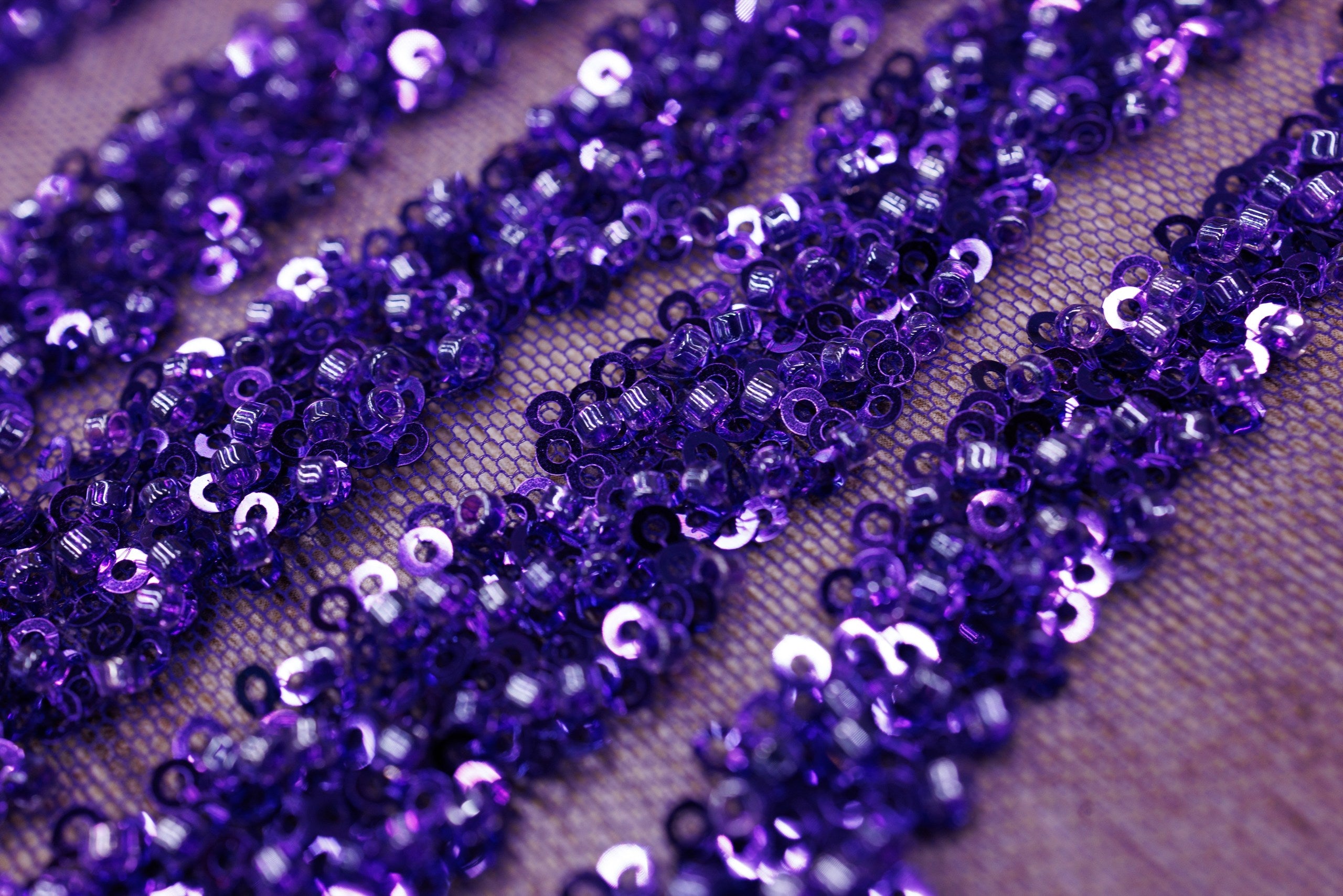 Broderie tip dantela cu perle/margele si paiete B6 - Mov
