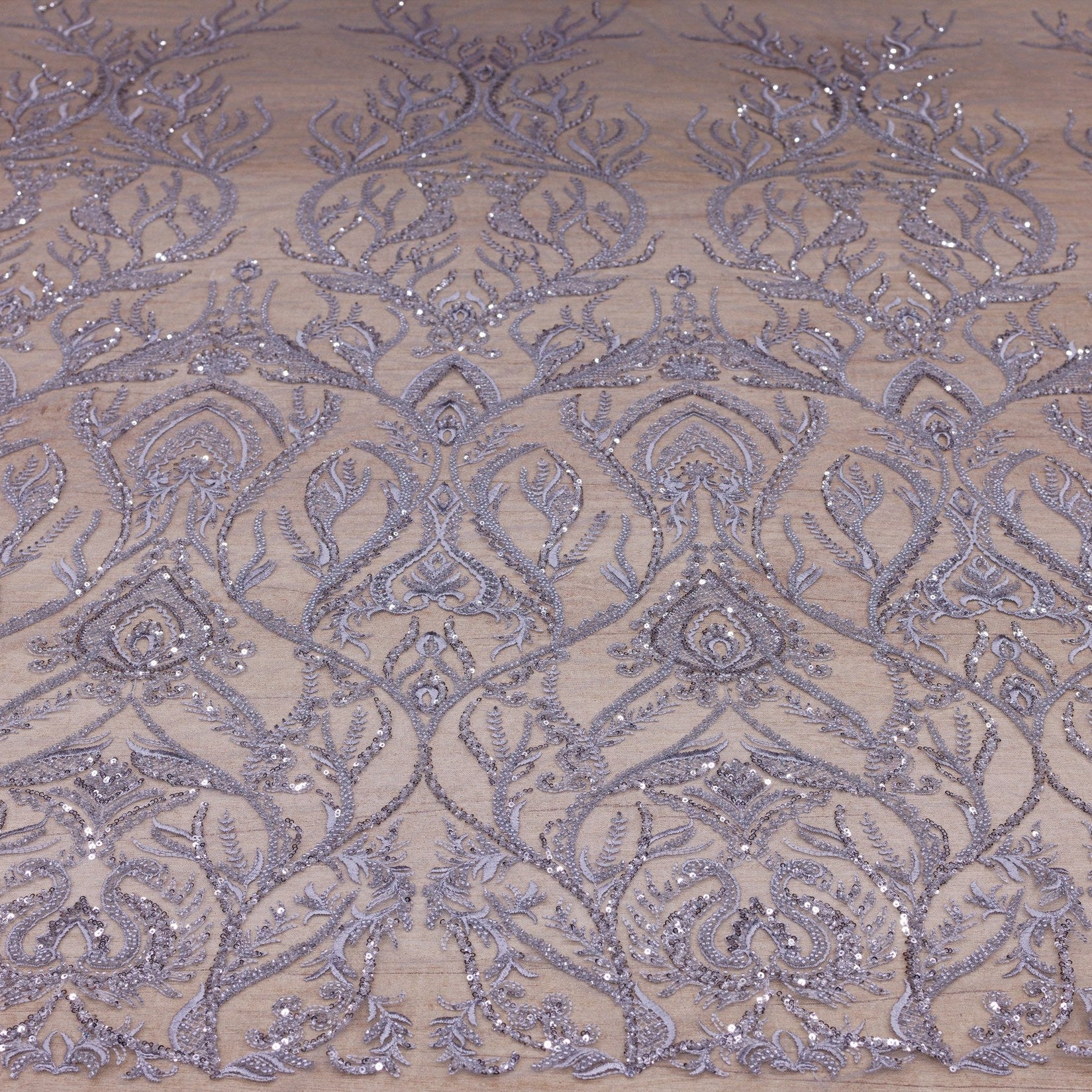 Broderie tip dantela cu perle/margele si paiete B10 - Argintiu